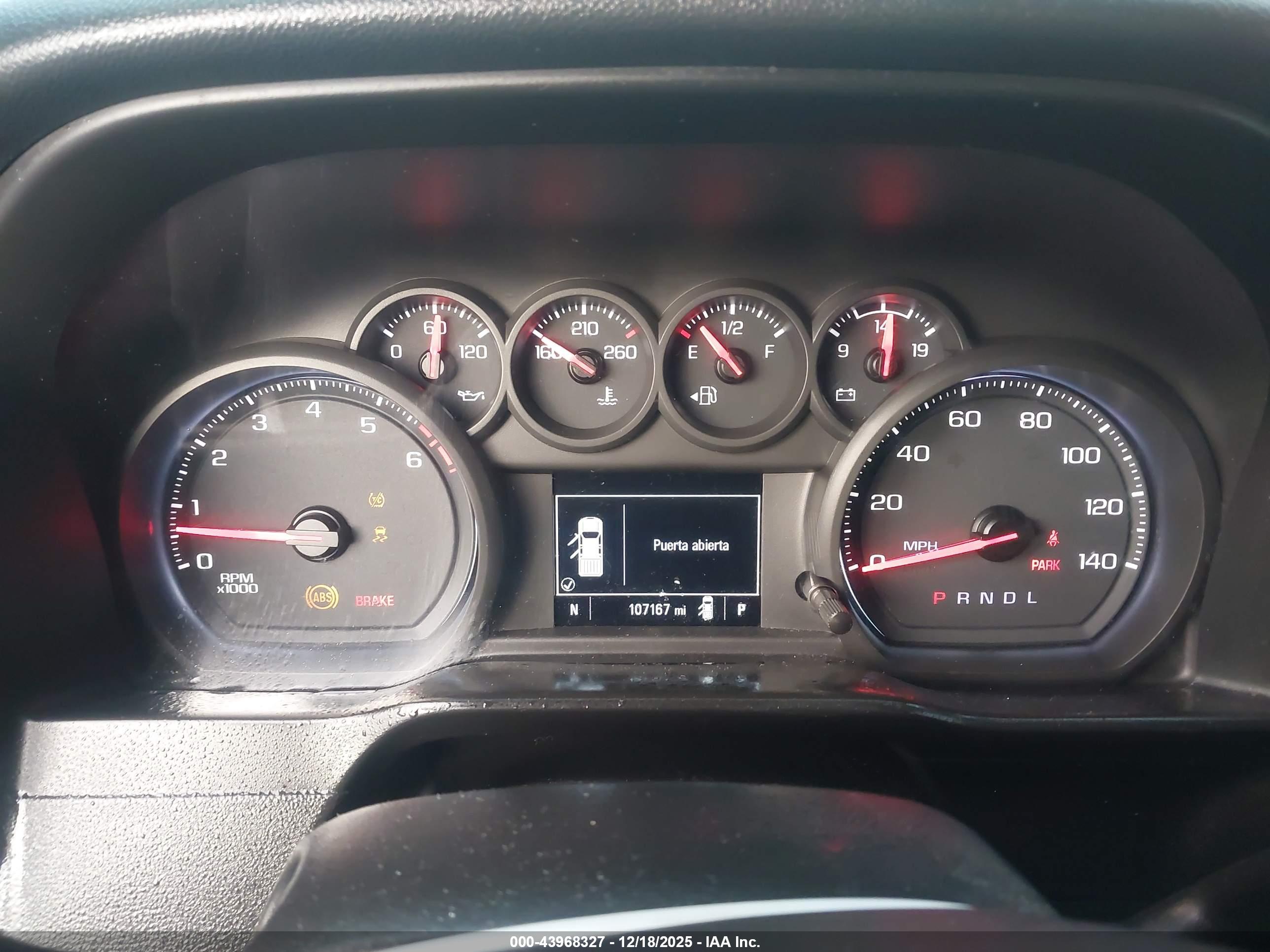 CHEVROLET SILVERADO image 7
