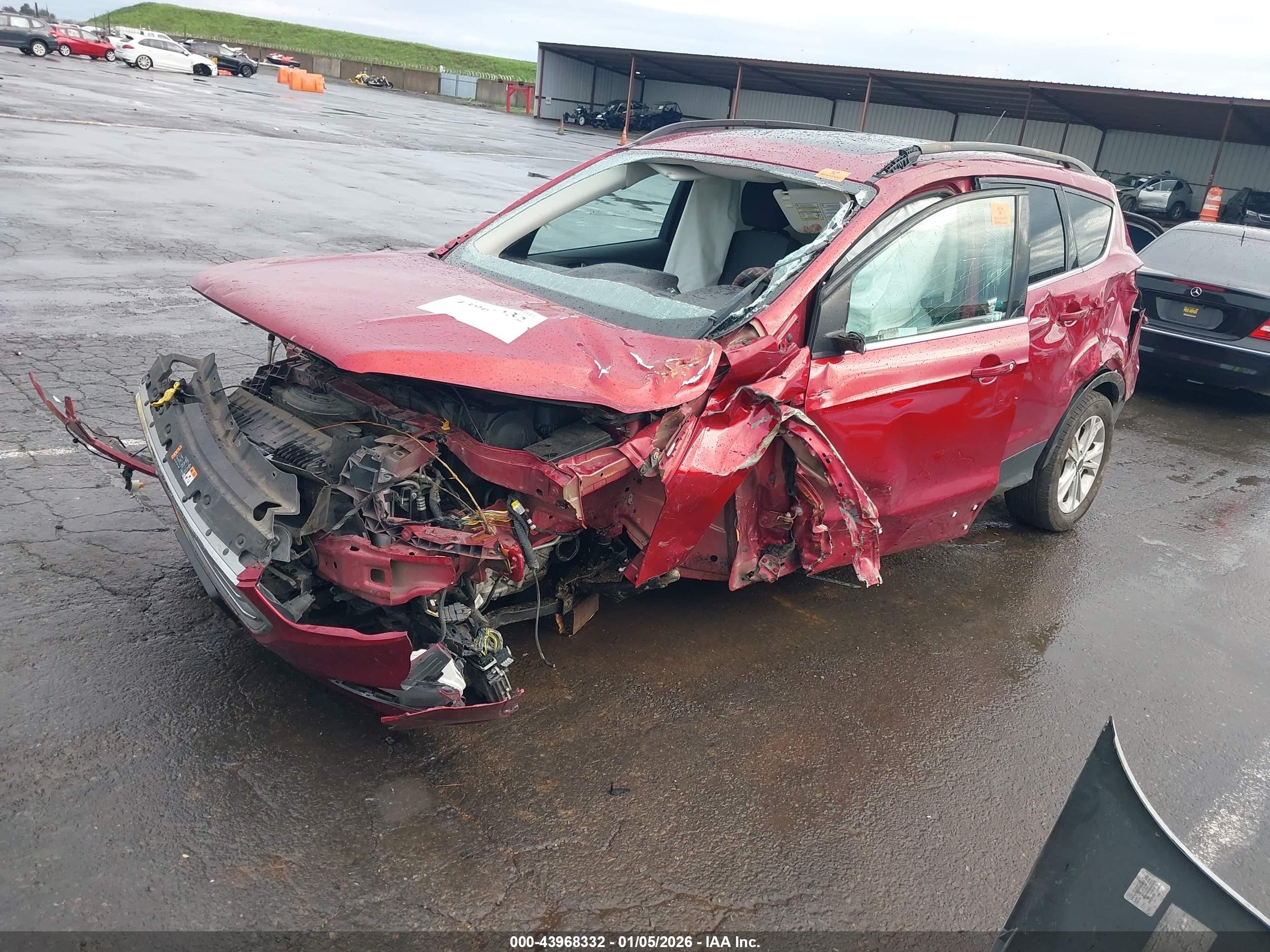 FORD ESCAPE image 2