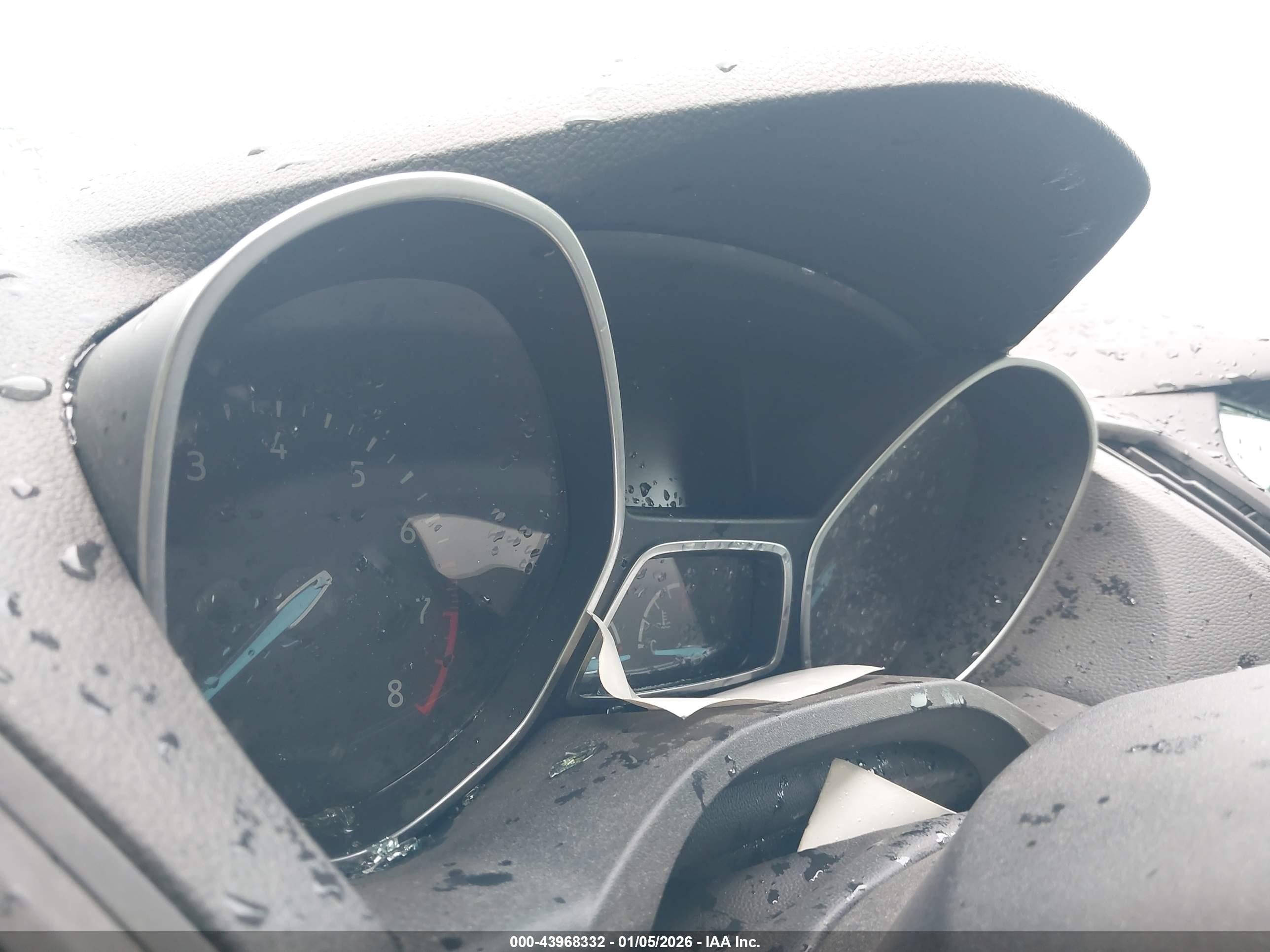 FORD ESCAPE image 7