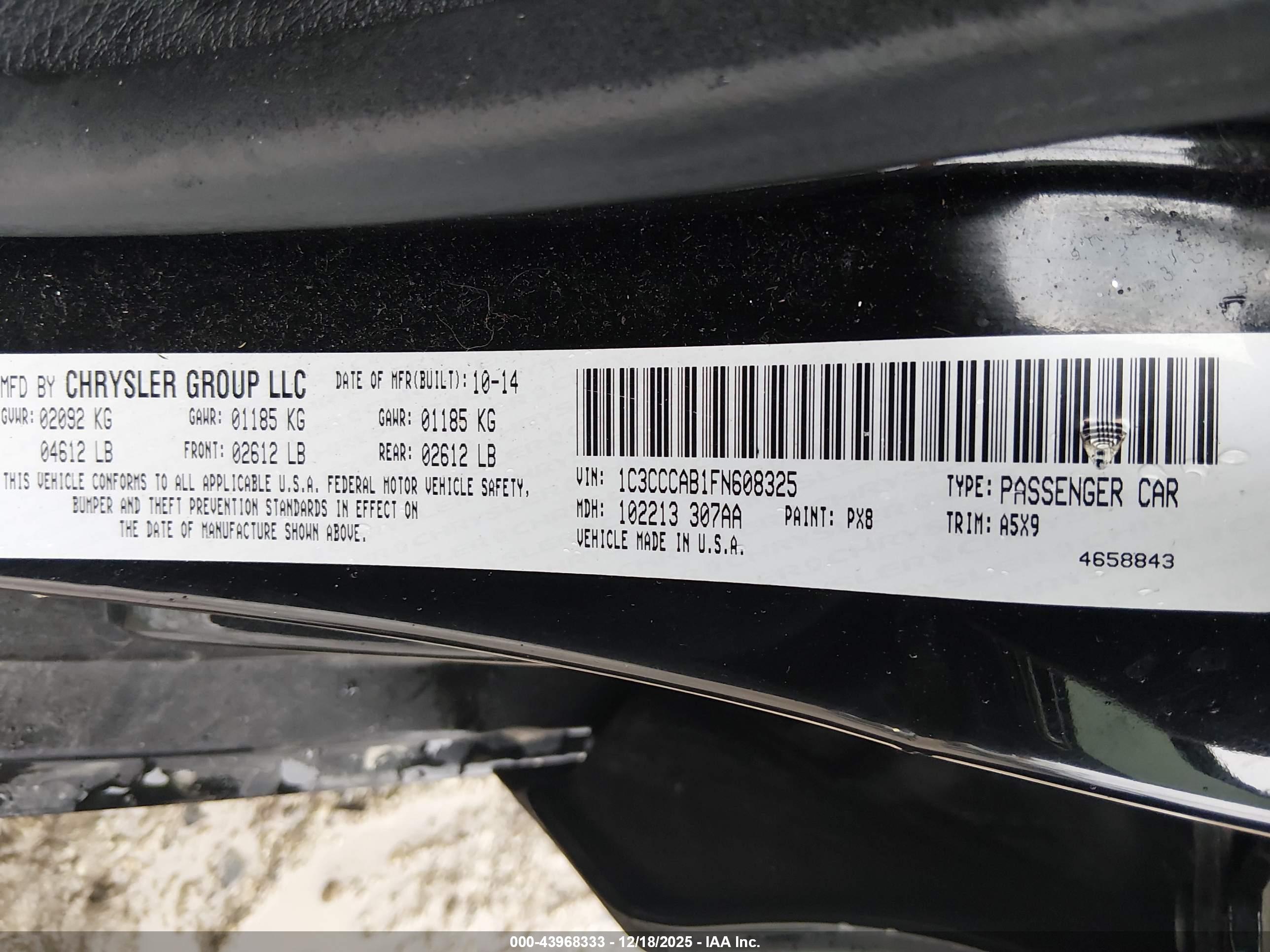 CHRYSLER 200 image 9