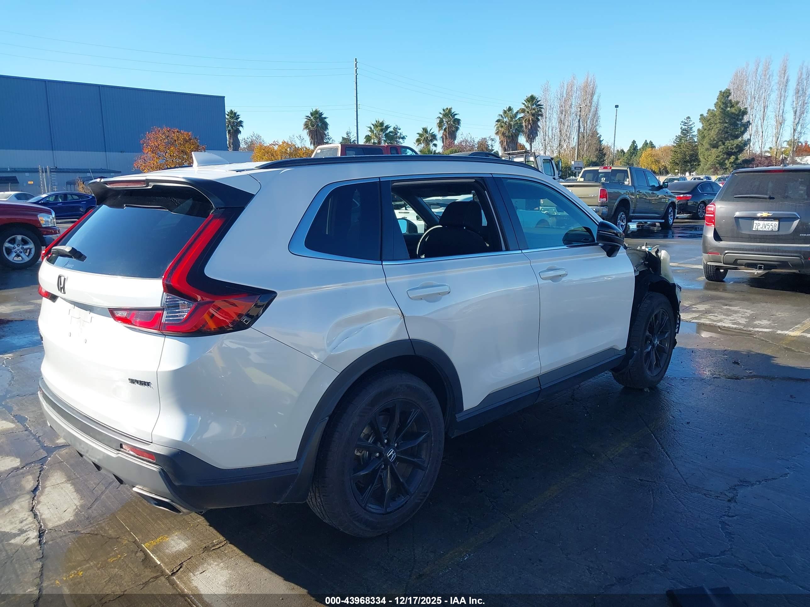 HONDA CR-V image 4