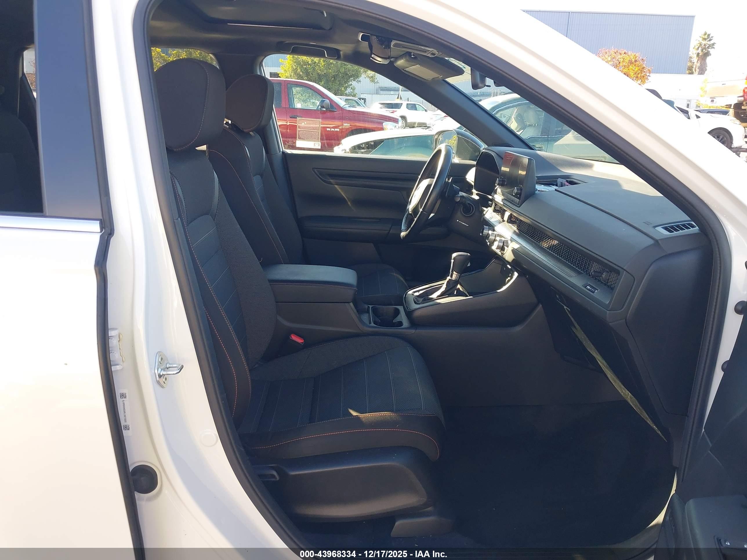 HONDA CR-V image 5