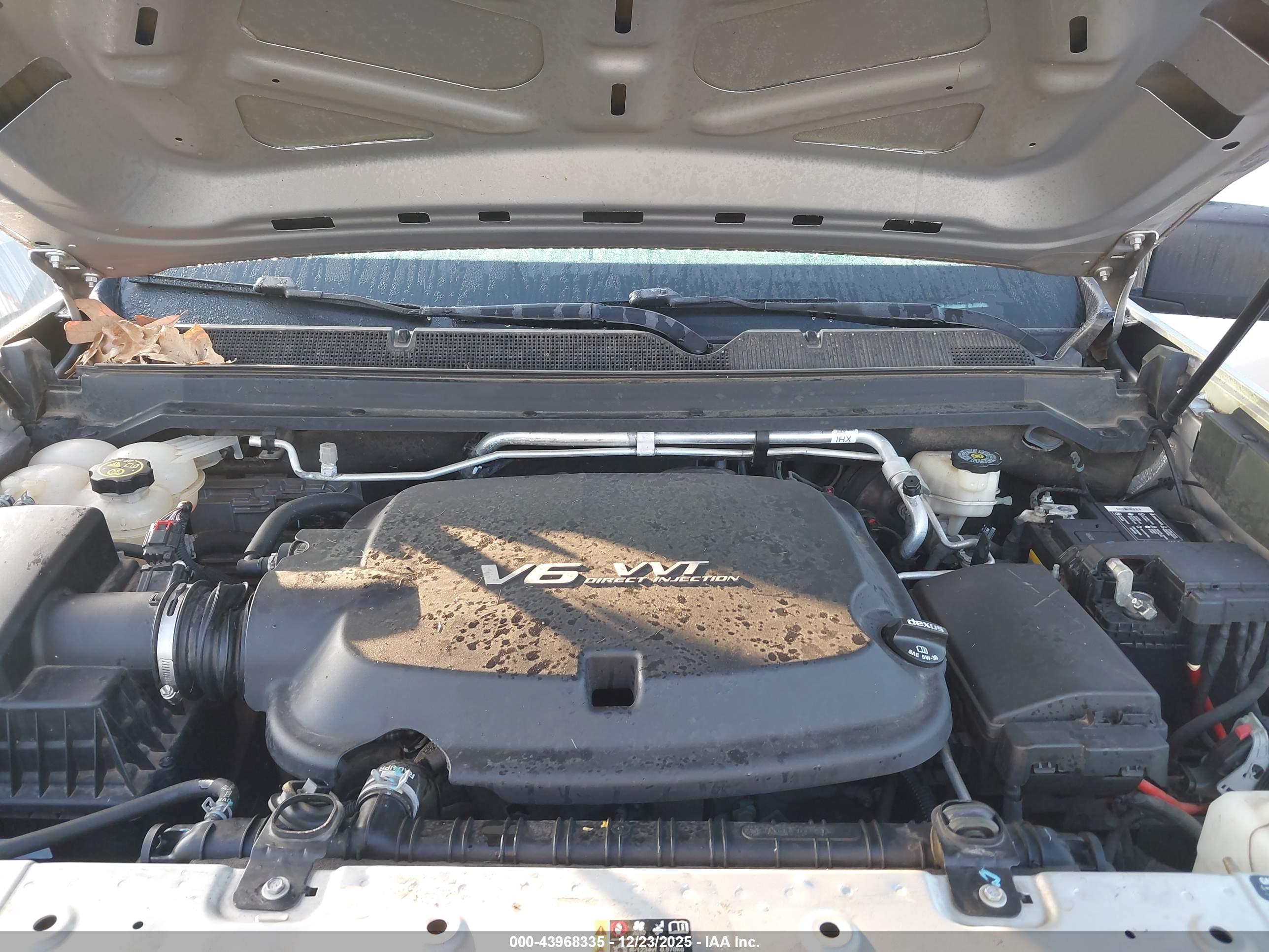 CHEVROLET COLORADO image 10