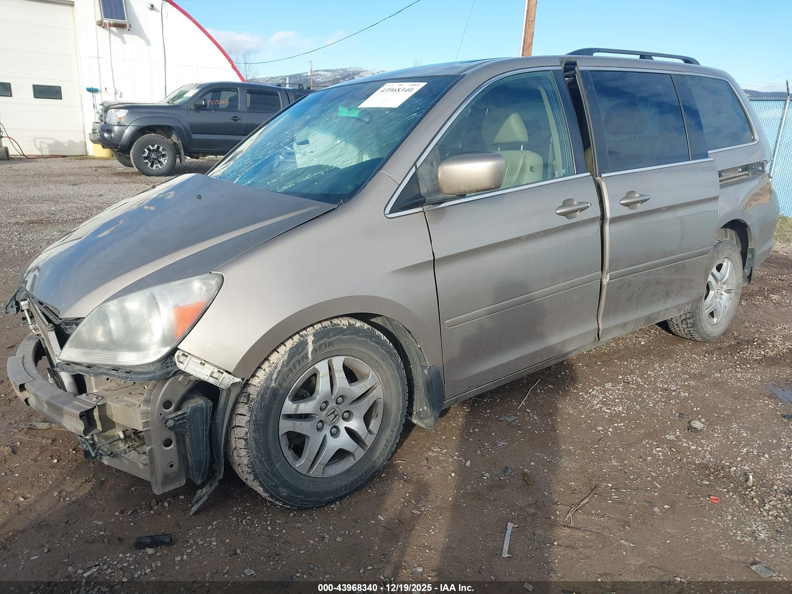 HONDA ODYSSEY image 2