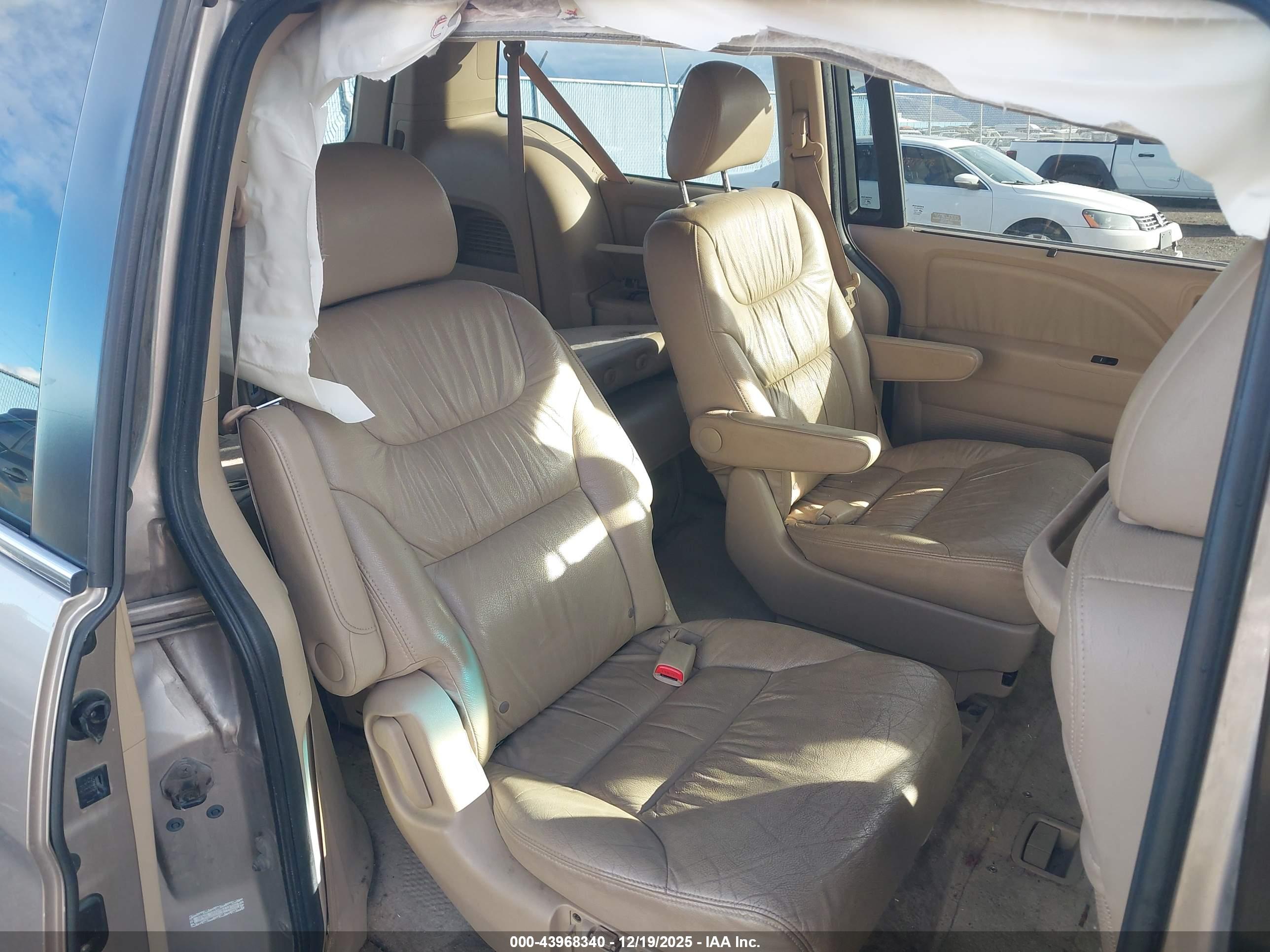 HONDA ODYSSEY image 8