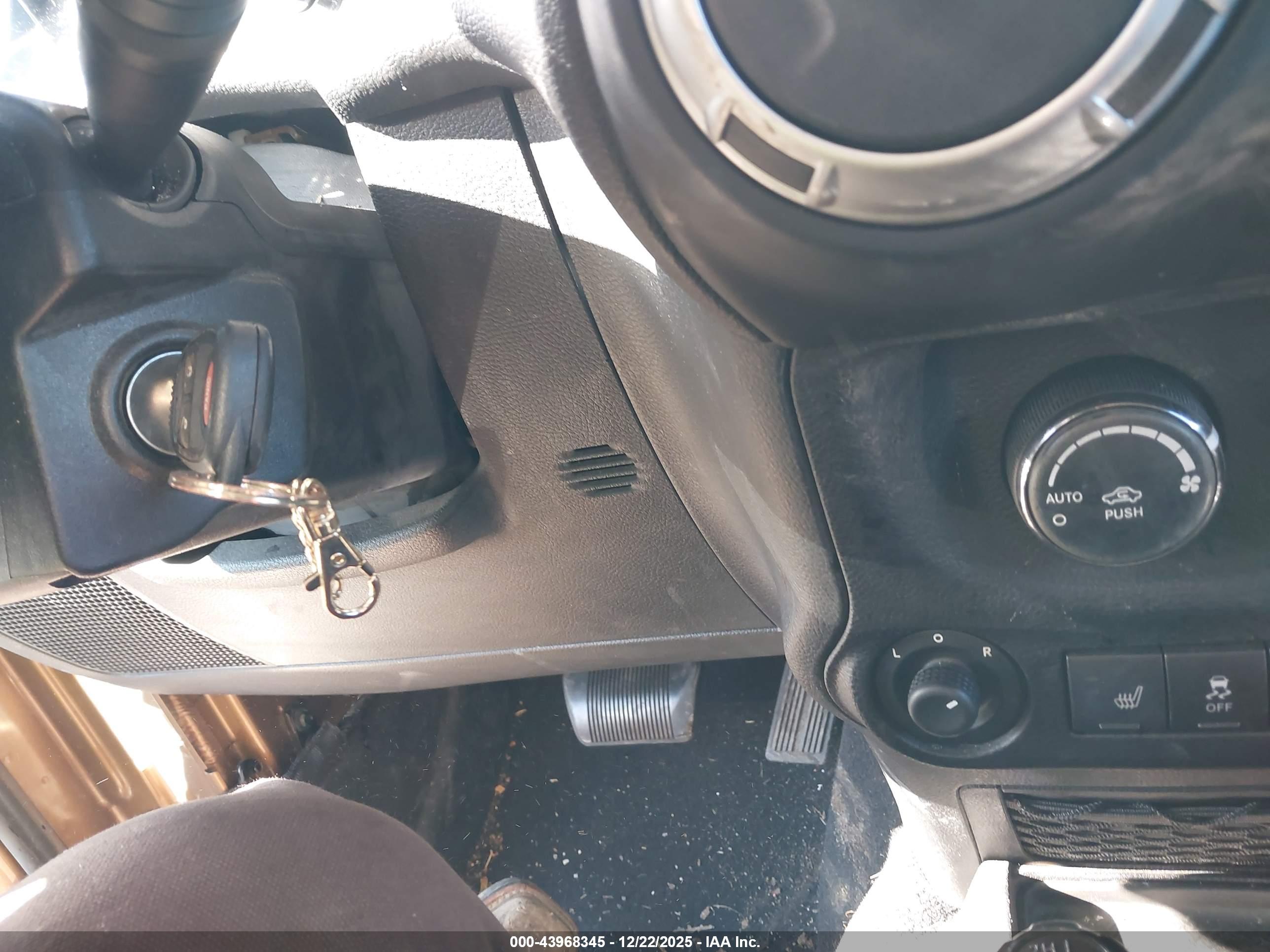 JEEP WRANGLER image 11