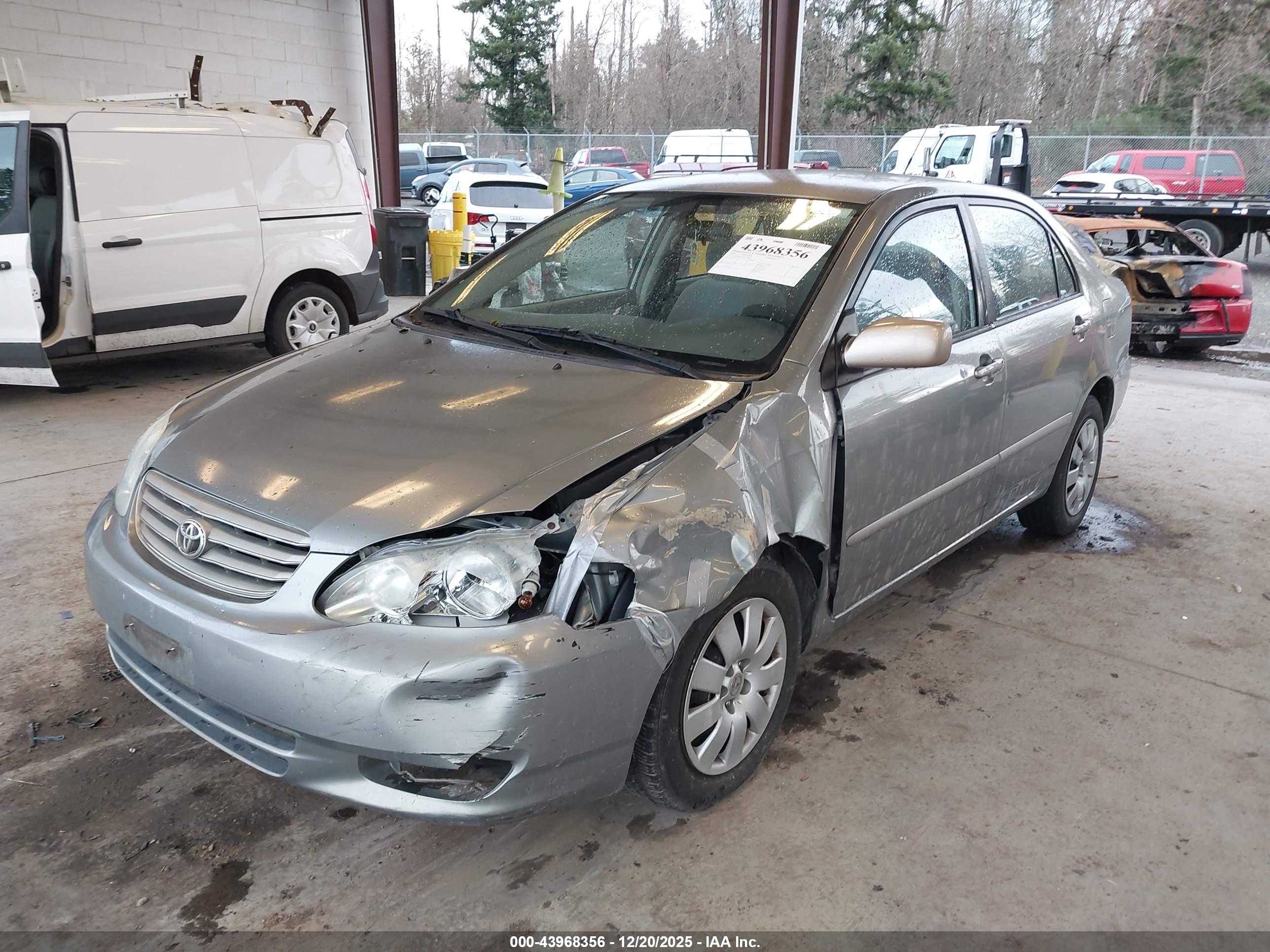 TOYOTA COROLLA image 2