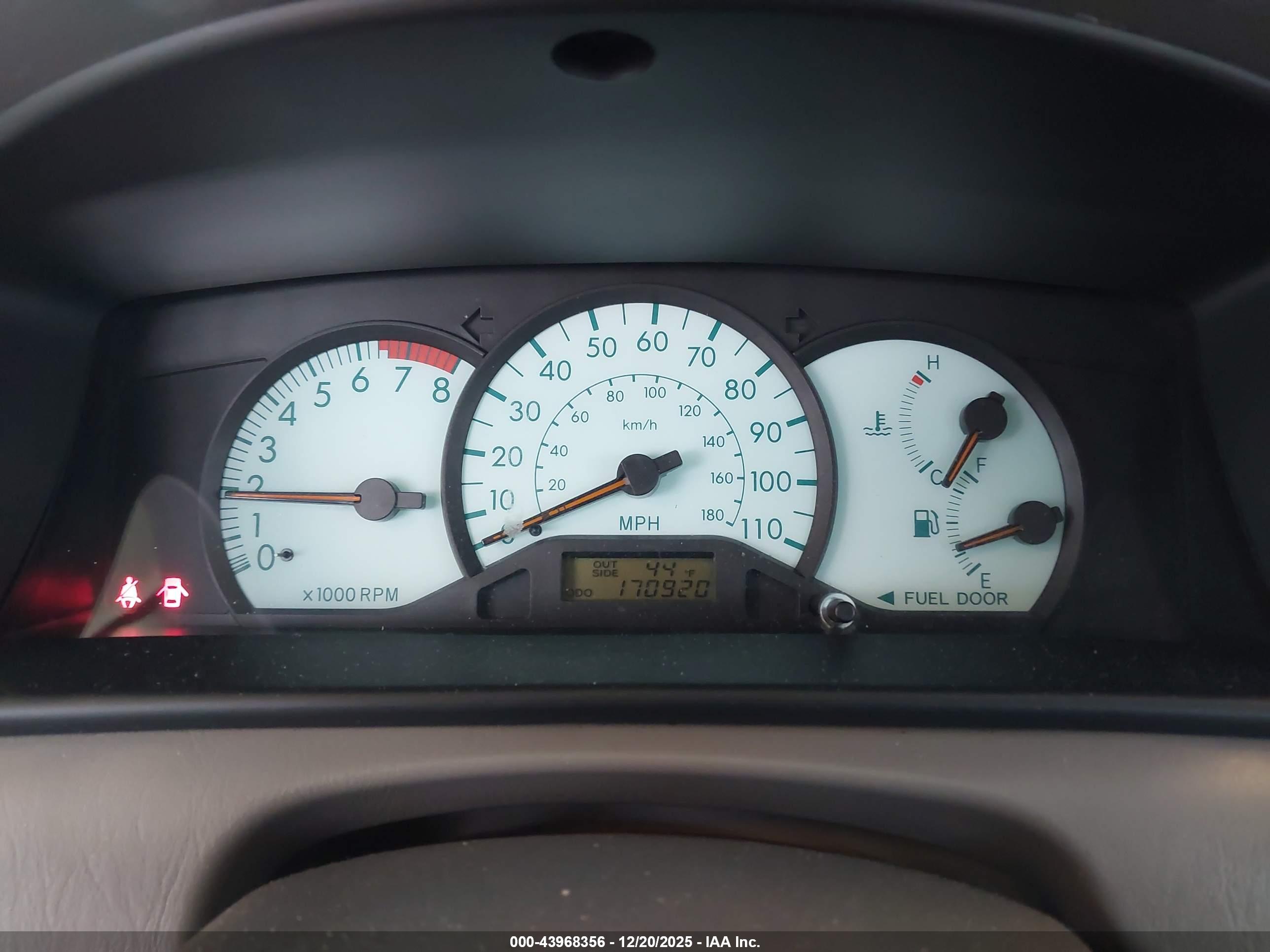 TOYOTA COROLLA image 7