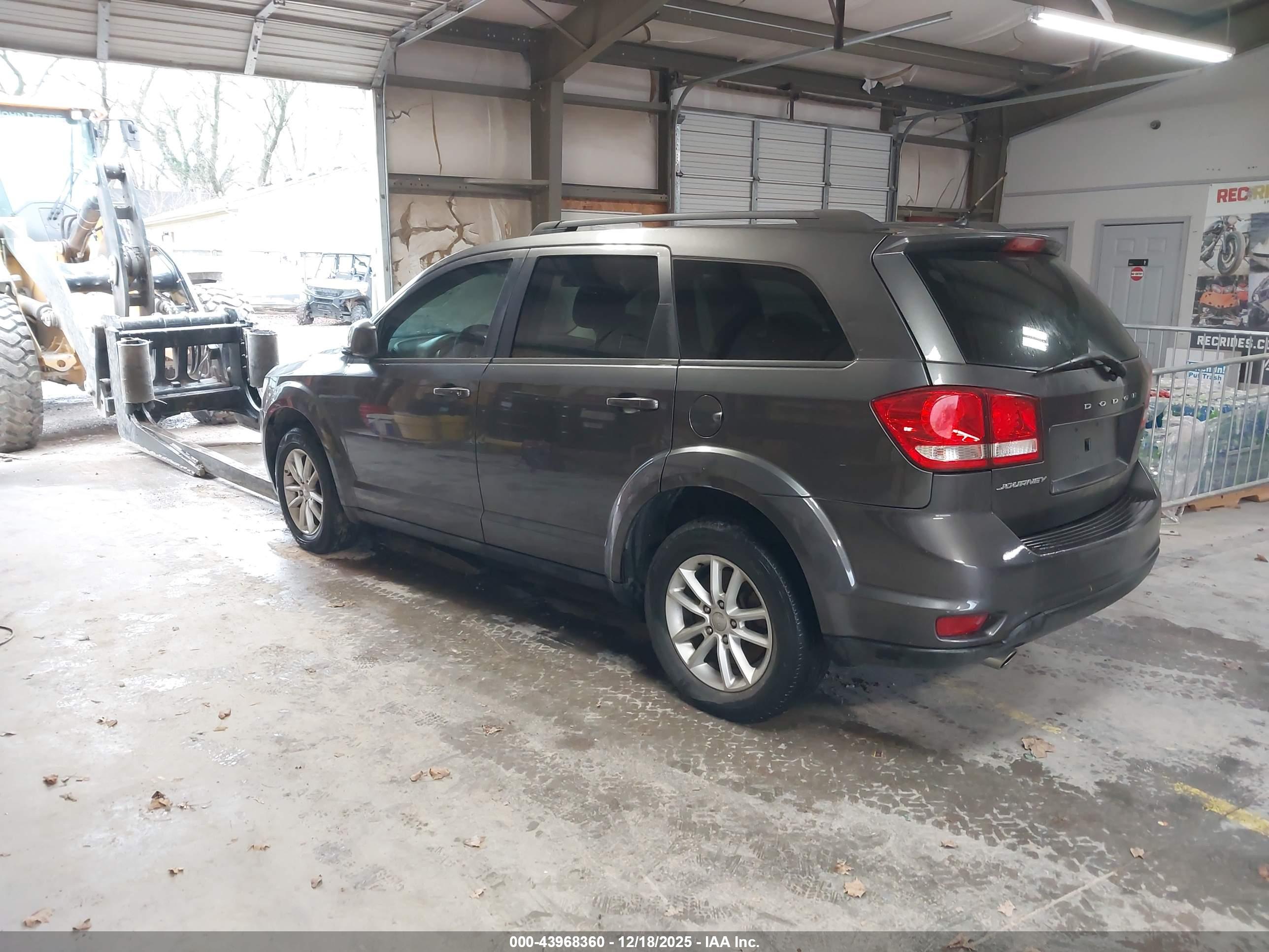 DODGE JOURNEY image 3