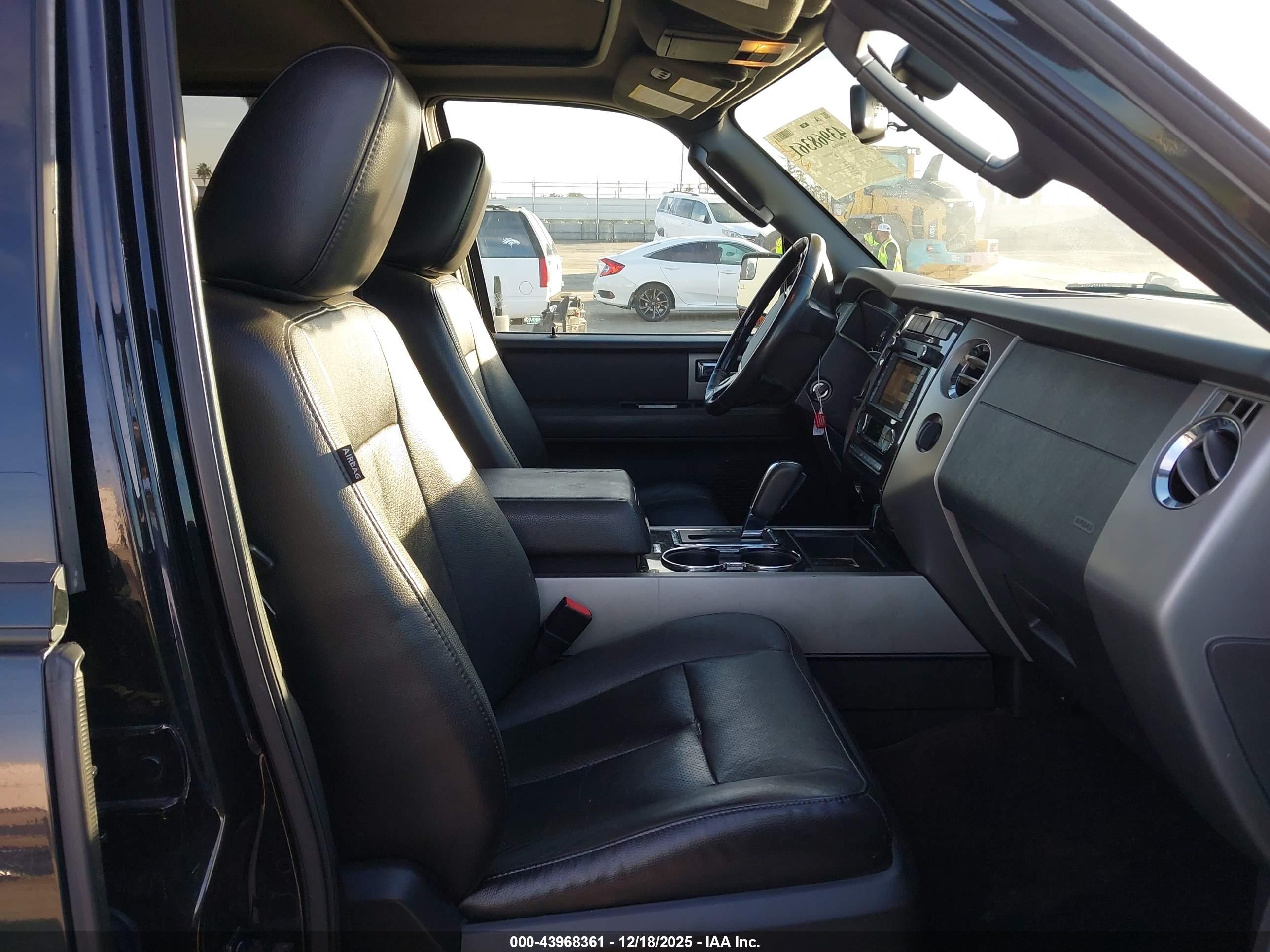FORD EXPEDITION image 5