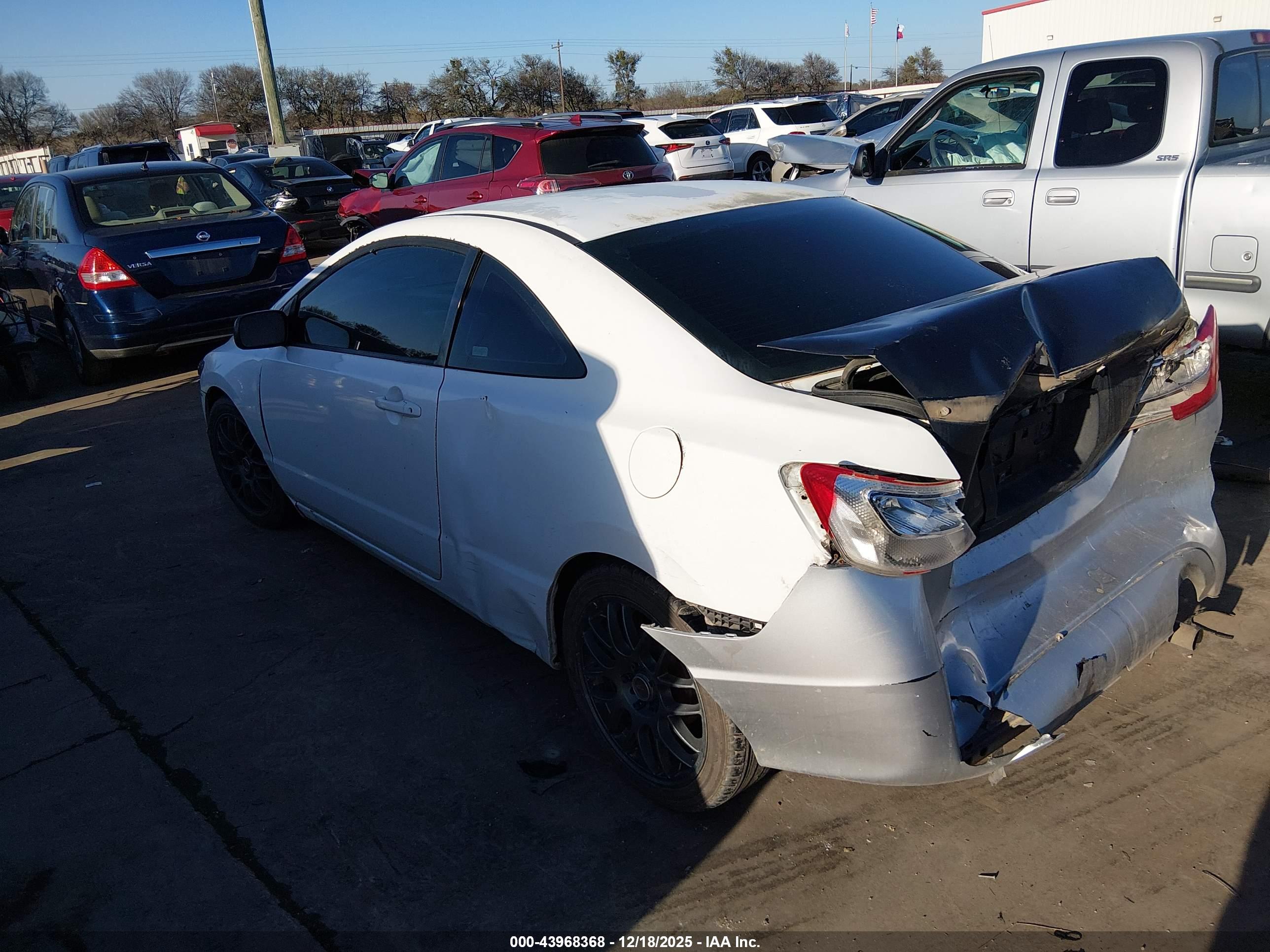 HONDA CIVIC image 3