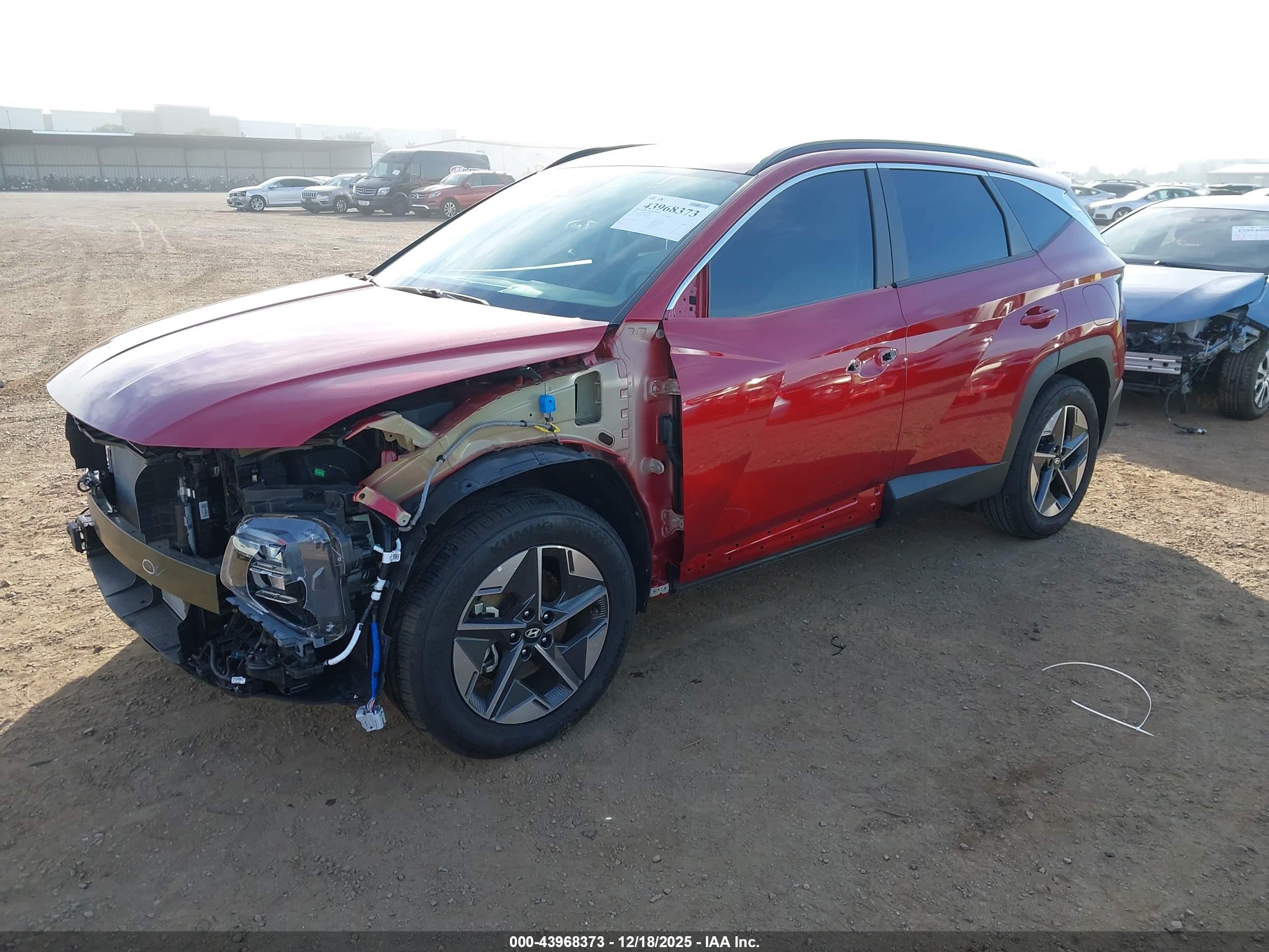 HYUNDAI TUCSON image 2
