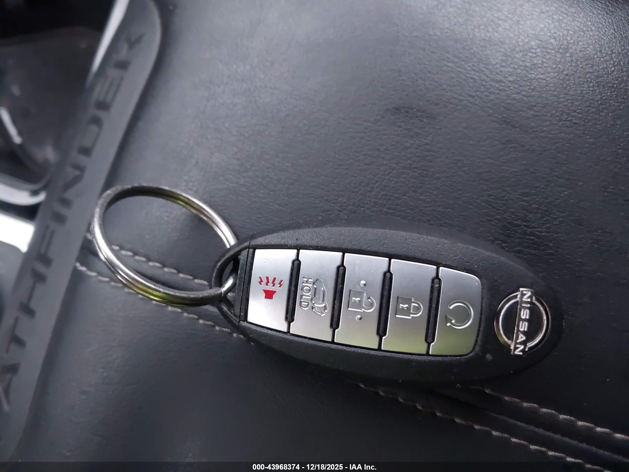 NISSAN PATHFINDER image 11