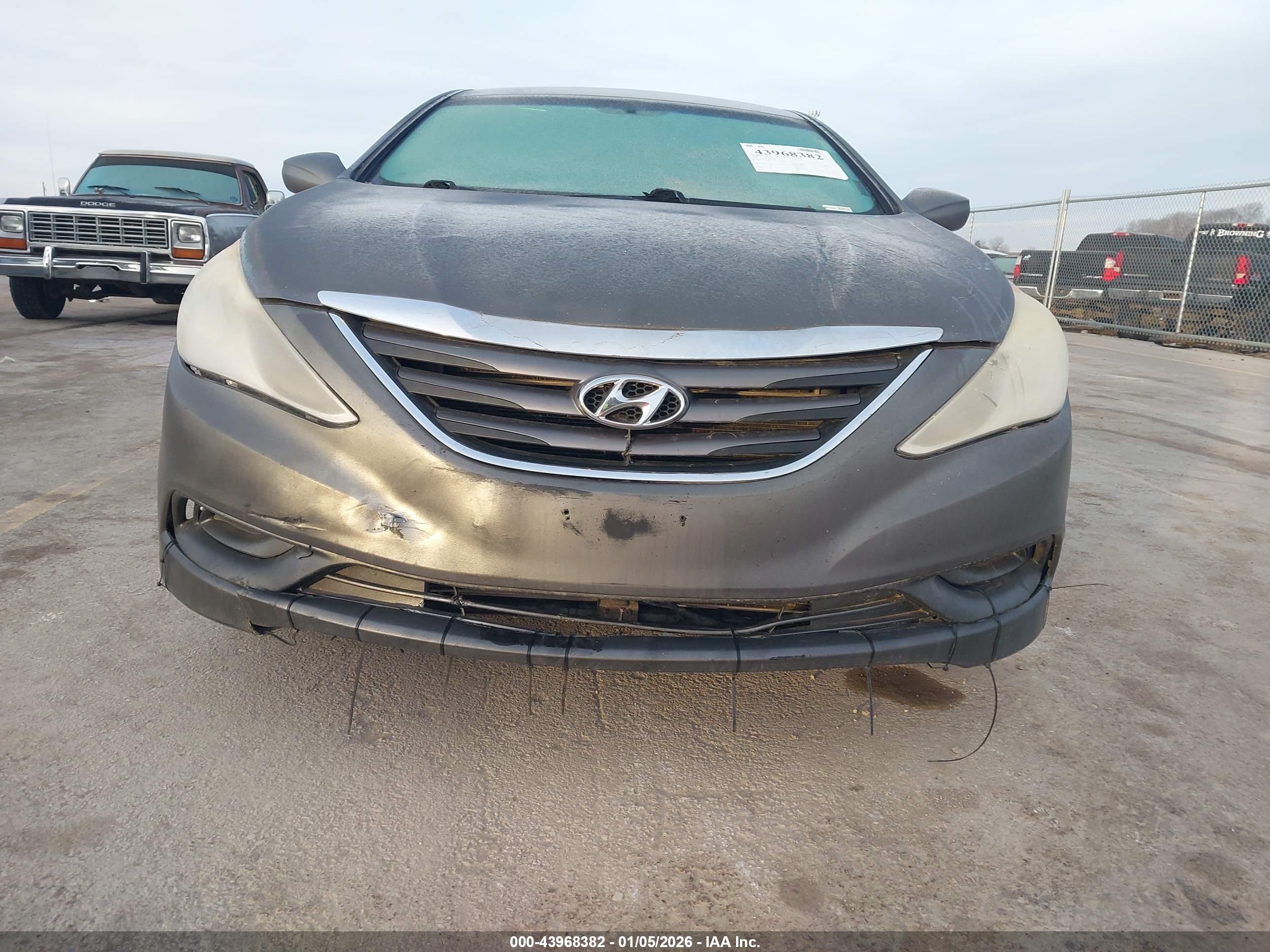 HYUNDAI SONATA image 6