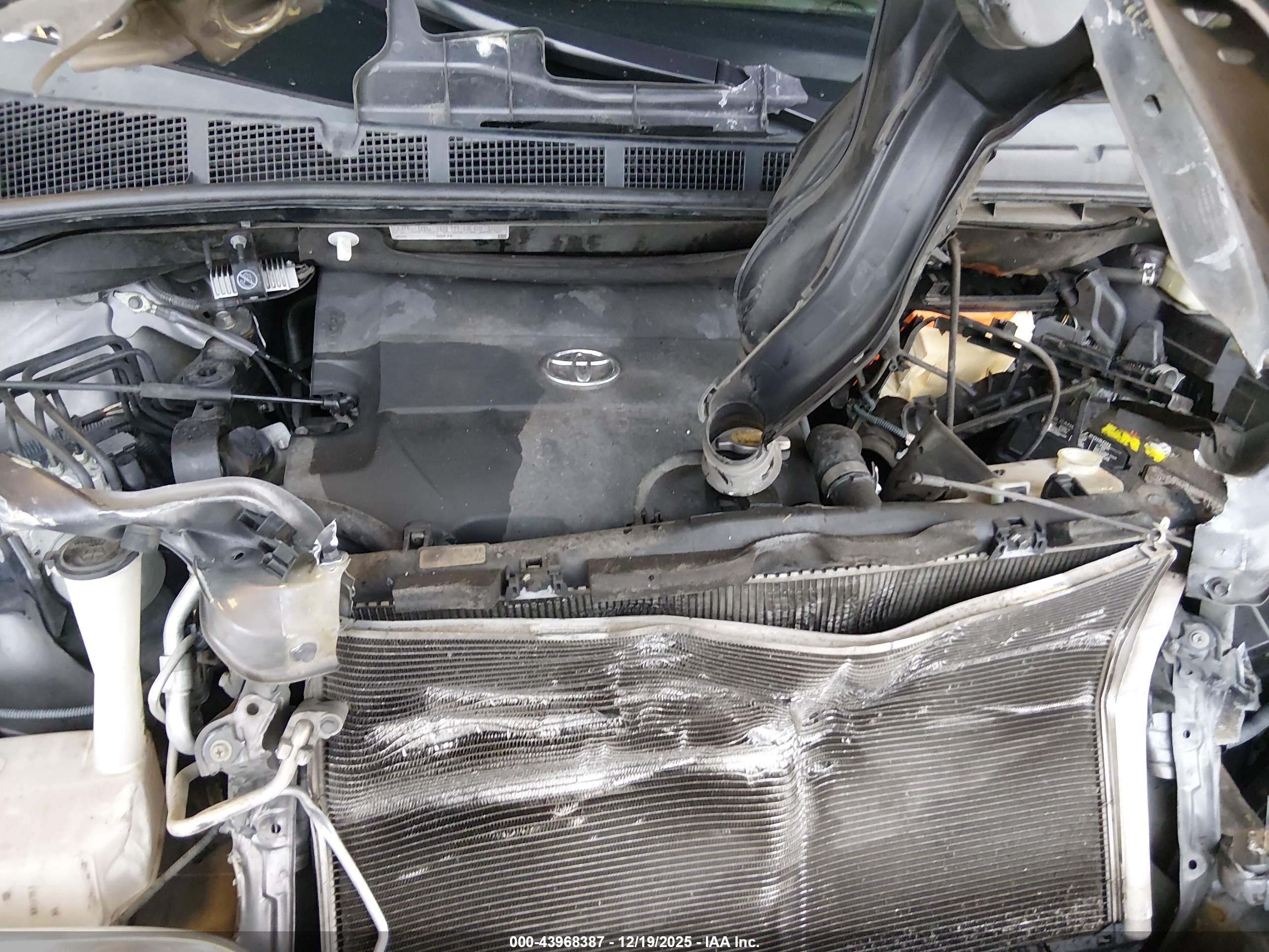 TOYOTA SIENNA image 10