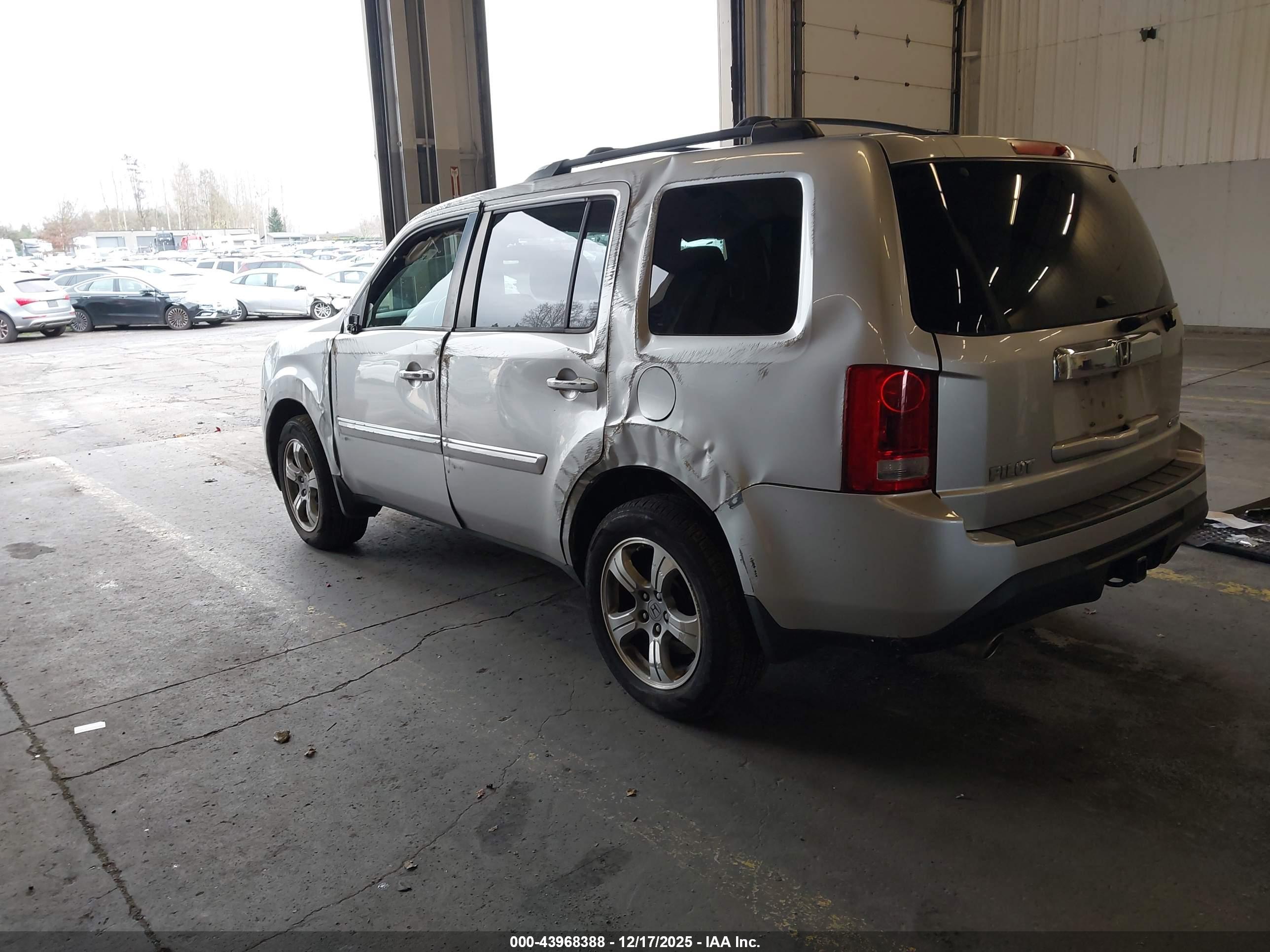 HONDA PILOT image 3
