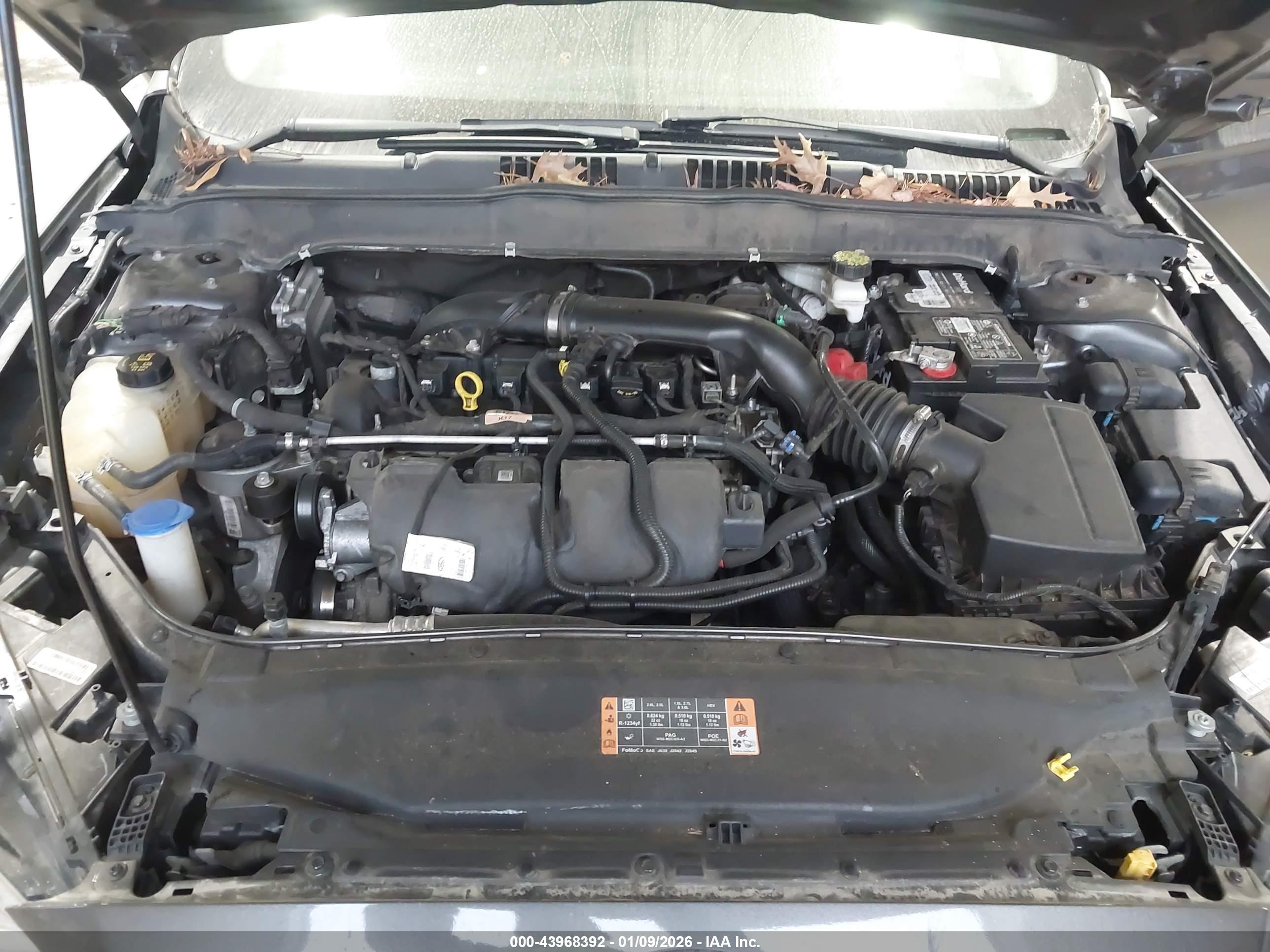 FORD FUSION image 10