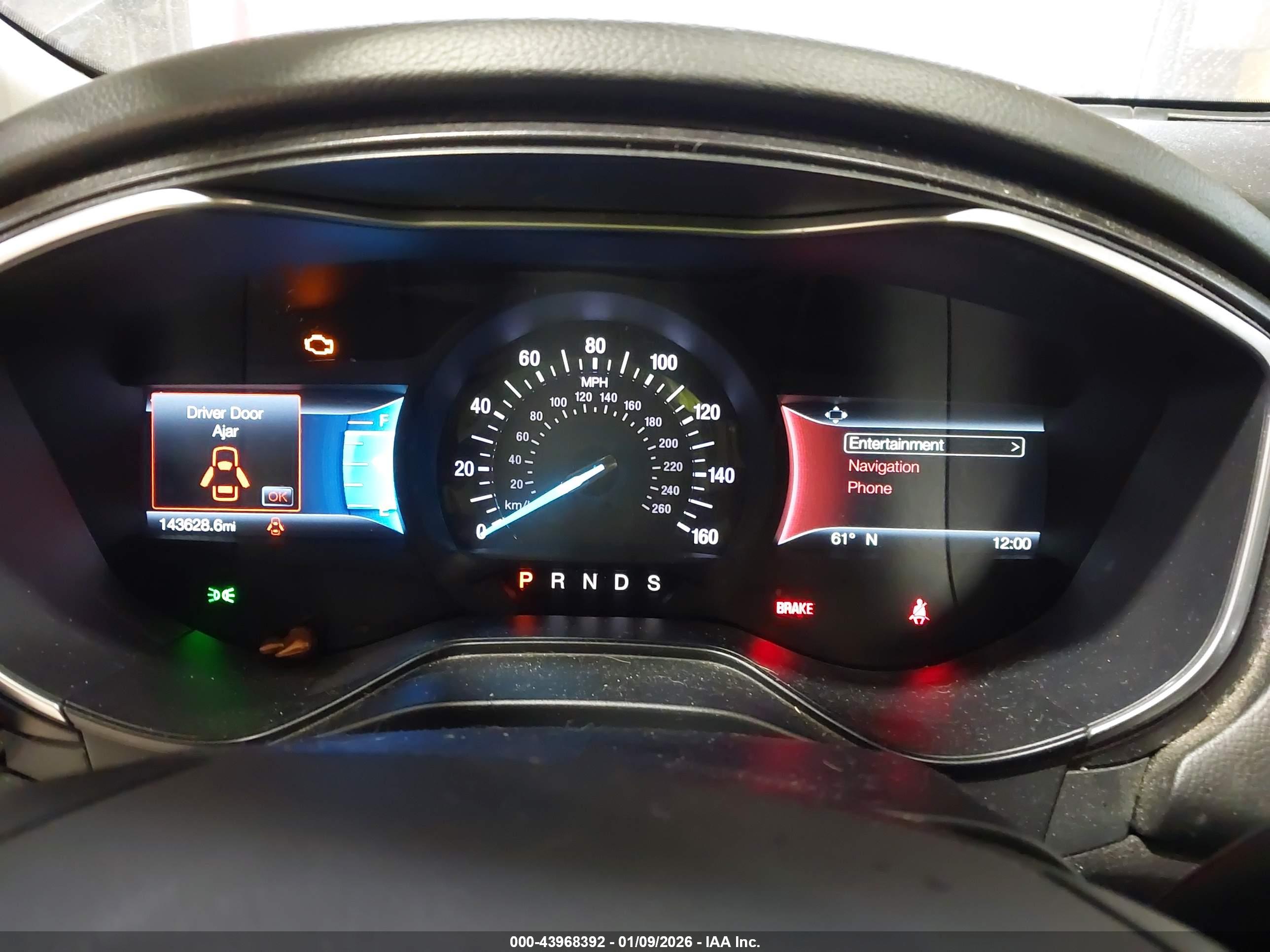 FORD FUSION image 7