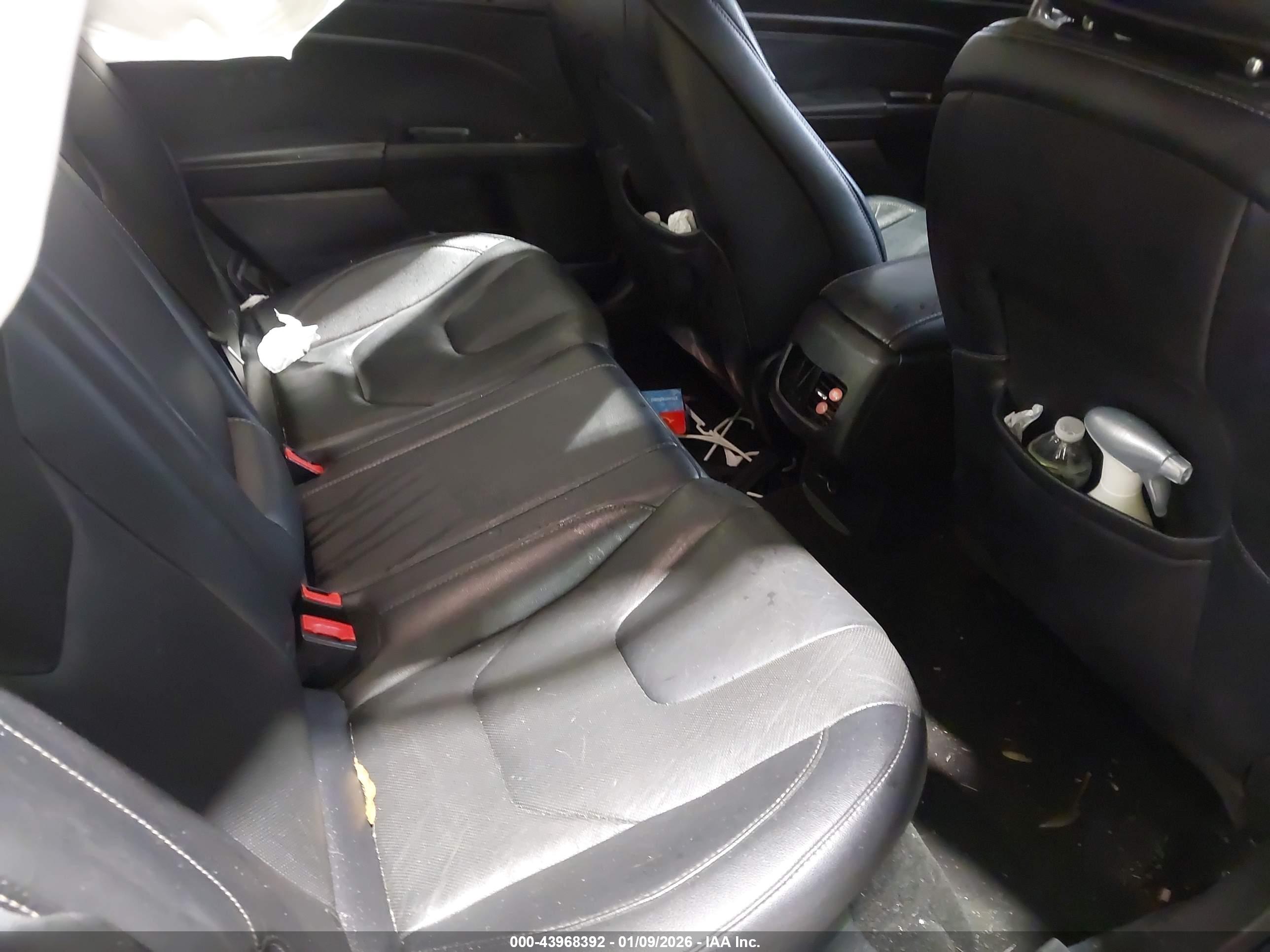 FORD FUSION image 8