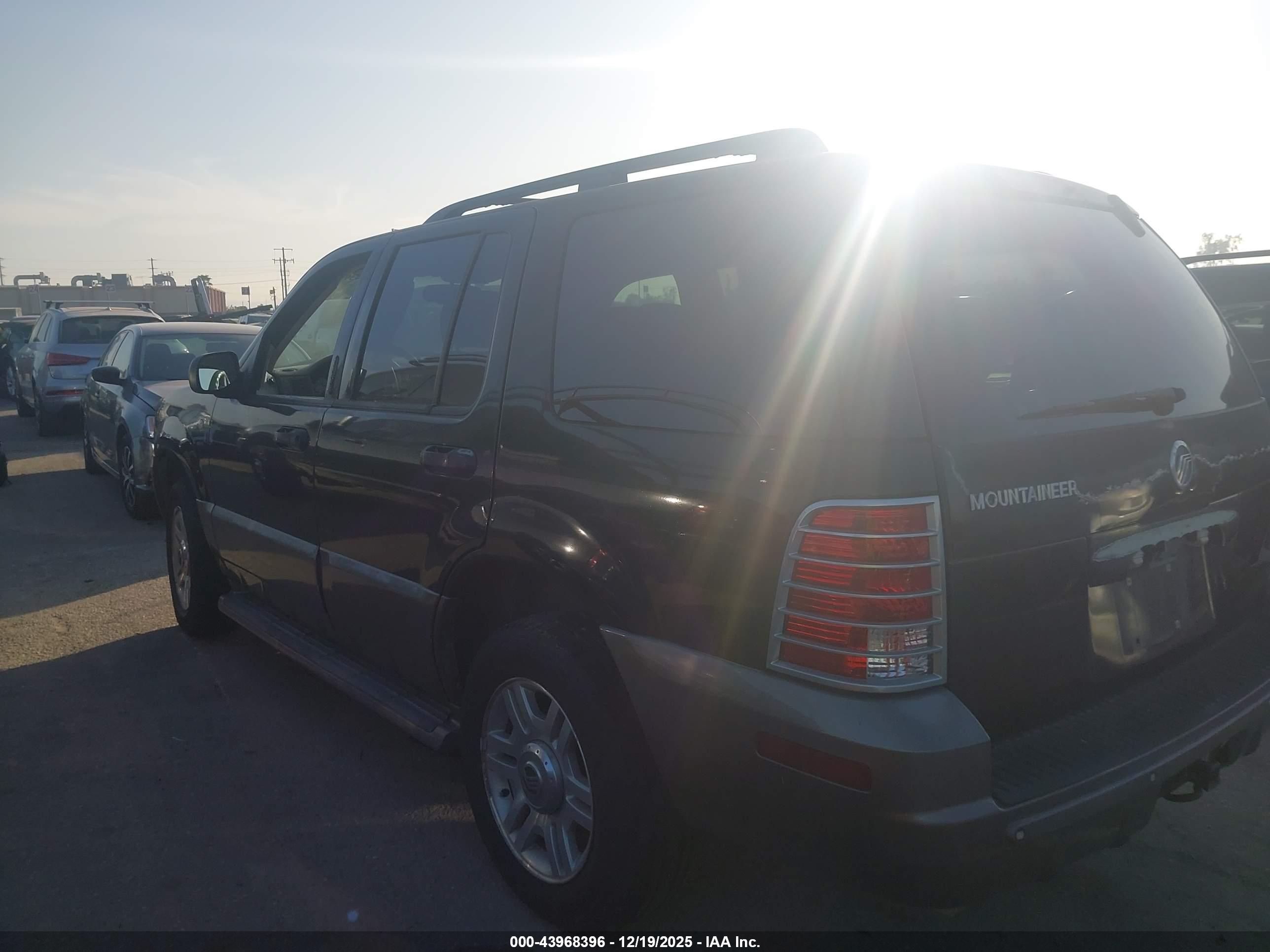 MERCURY MOUNTAINEER image 3