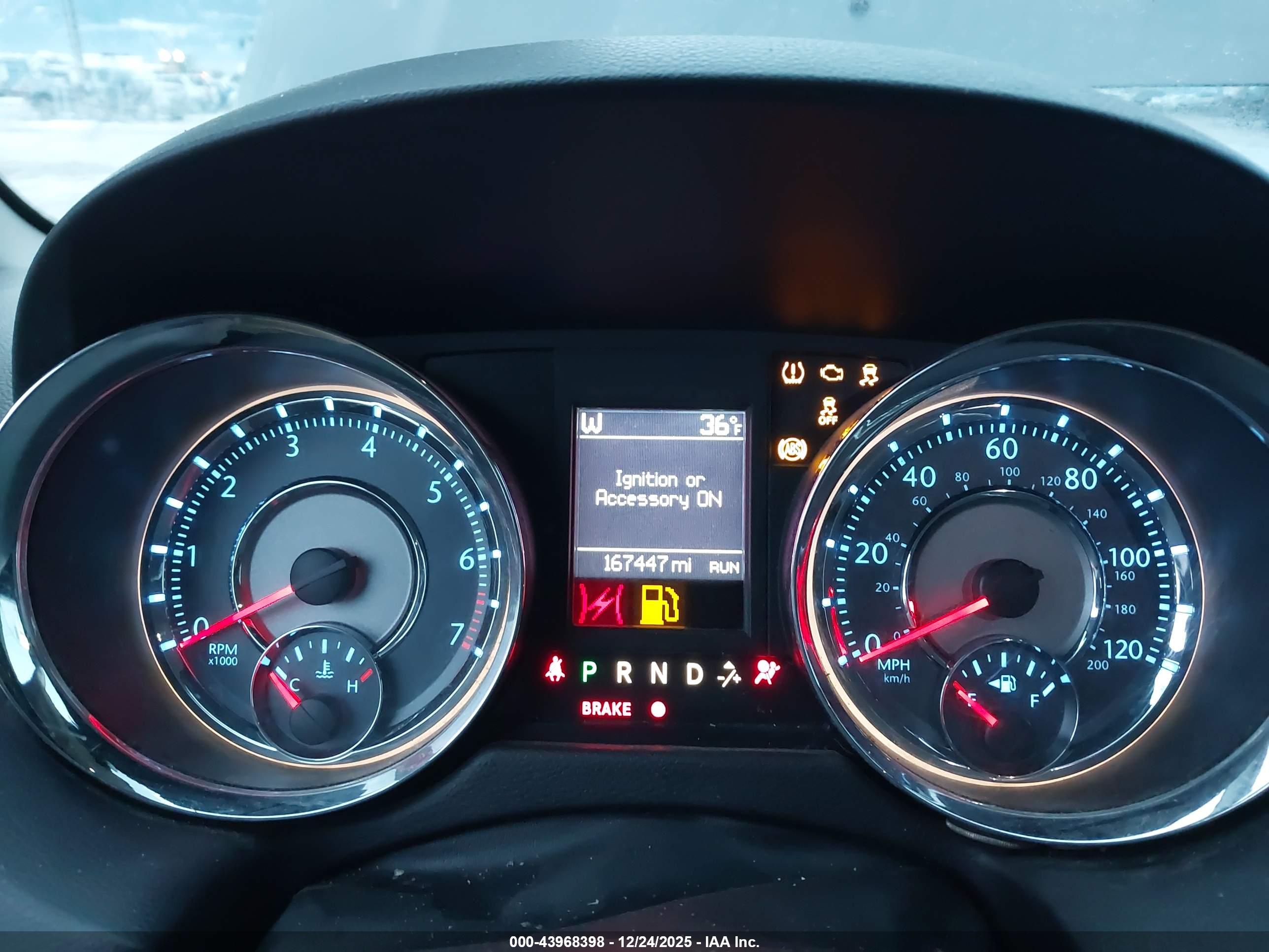 CHRYSLER TOWN image 7