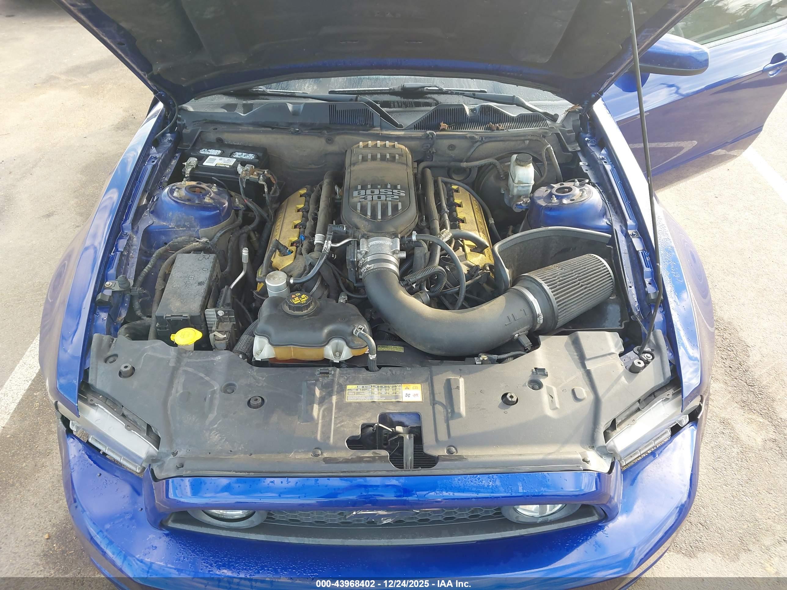 FORD MUSTANG image 10