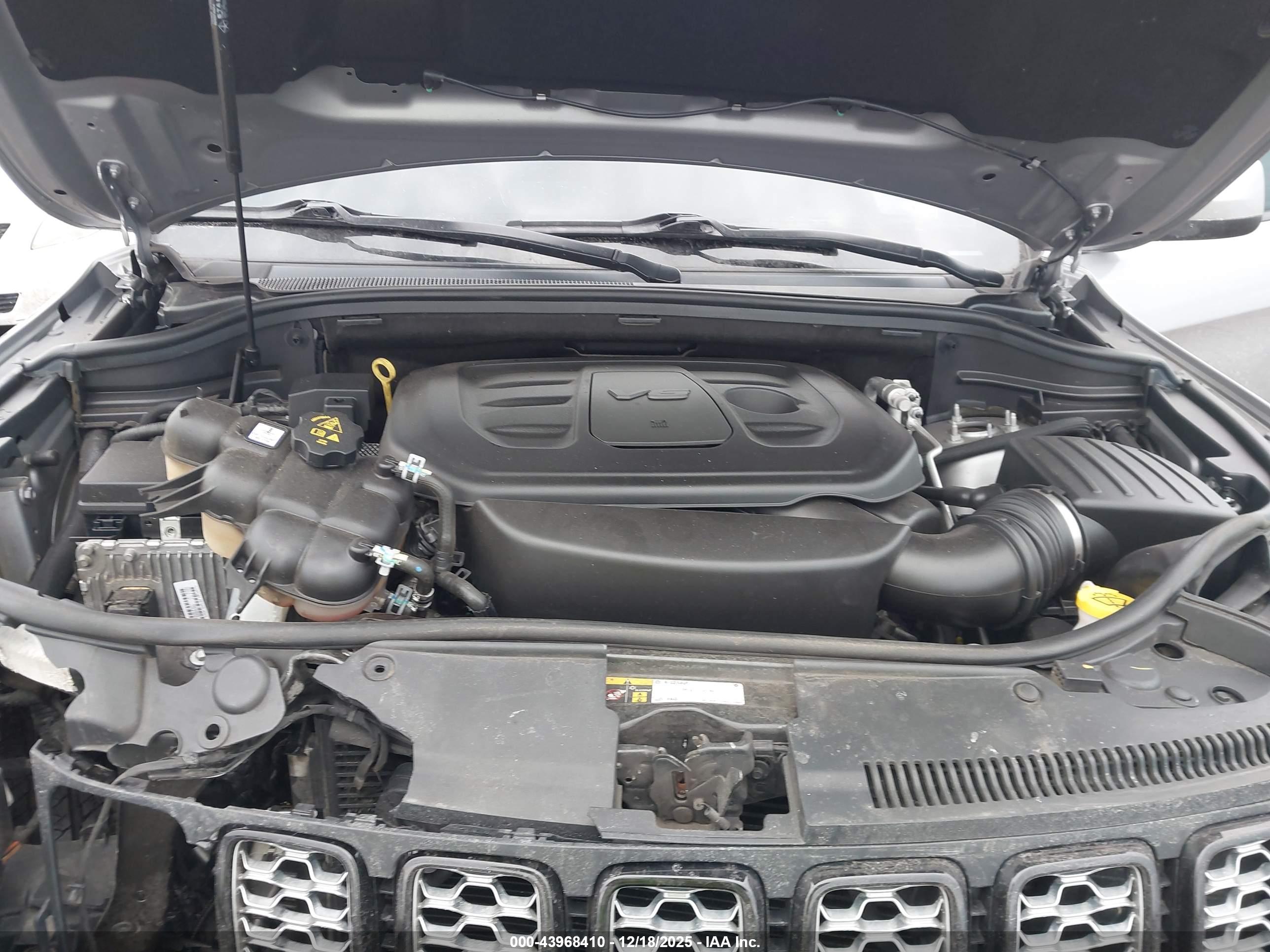 JEEP GRAND image 10