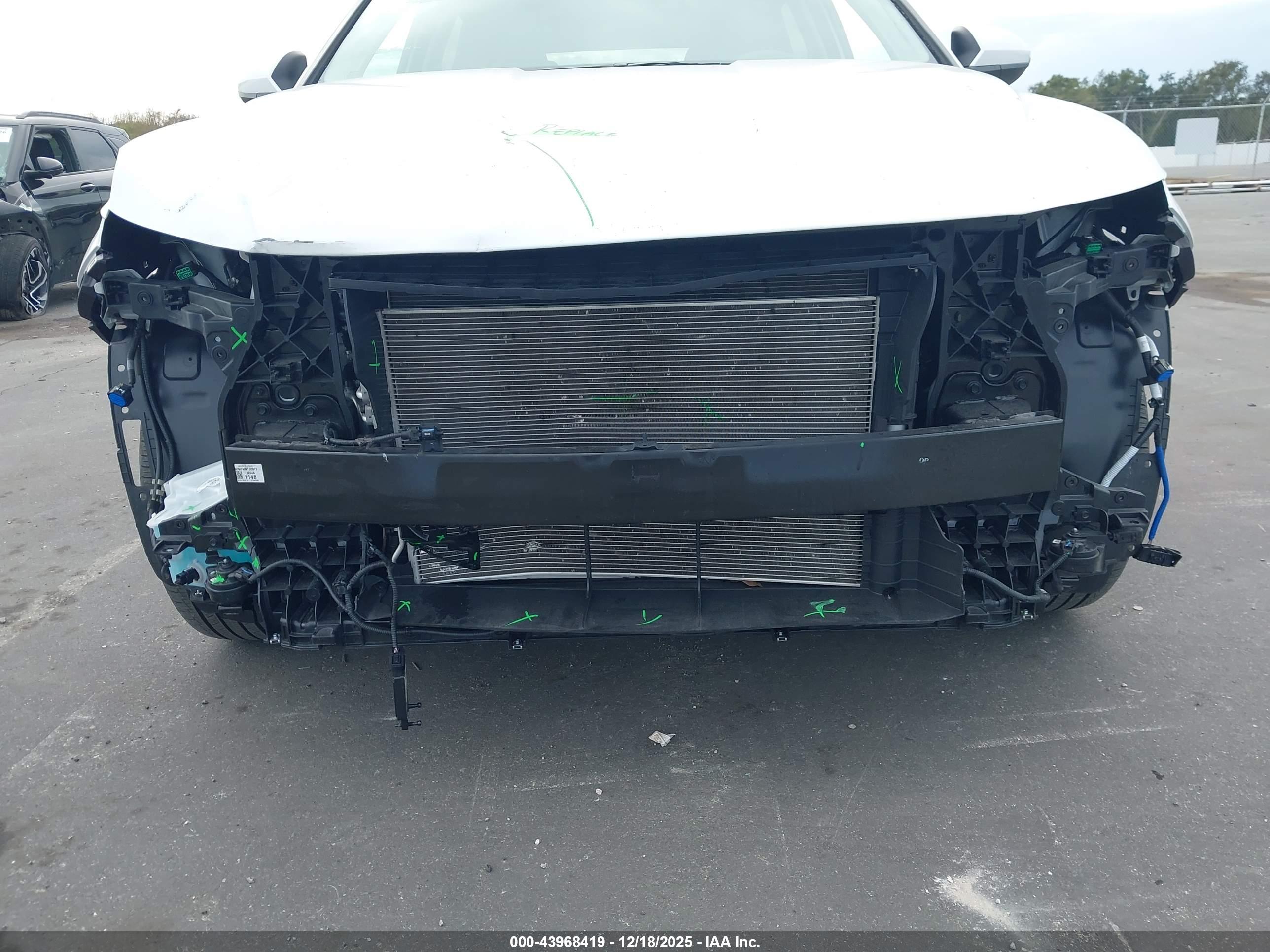 HYUNDAI TUCSON image 6