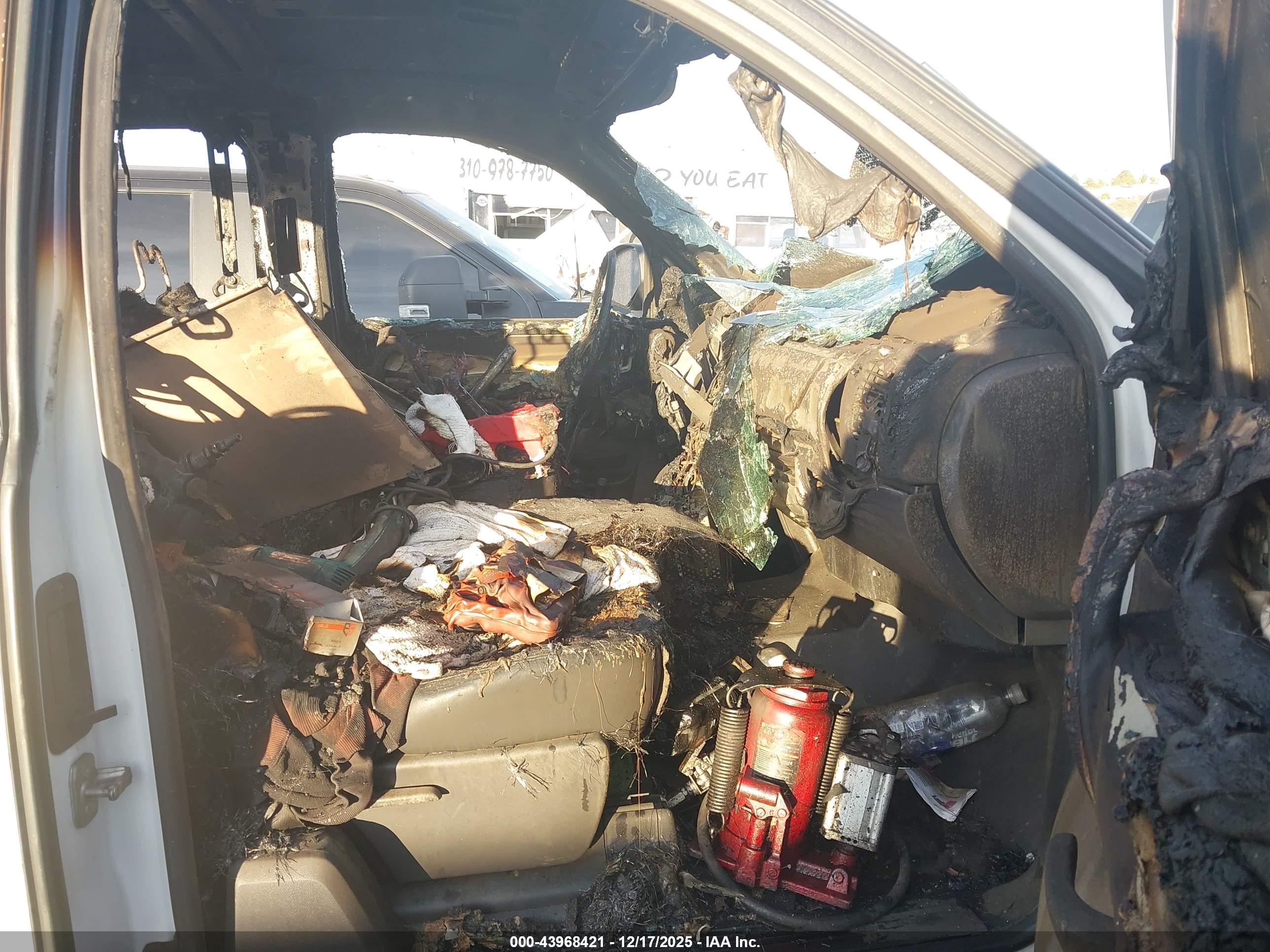 GMC SIERRA image 5