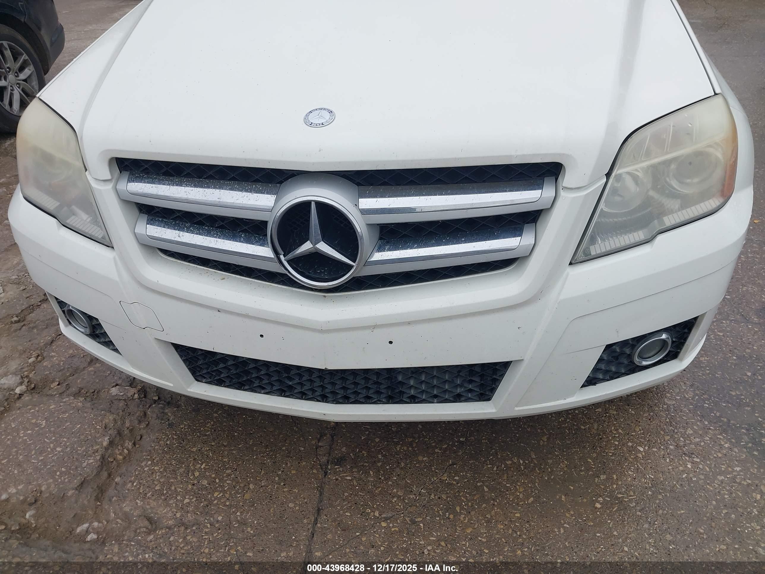 MERCEDES-BENZ GLK image 6