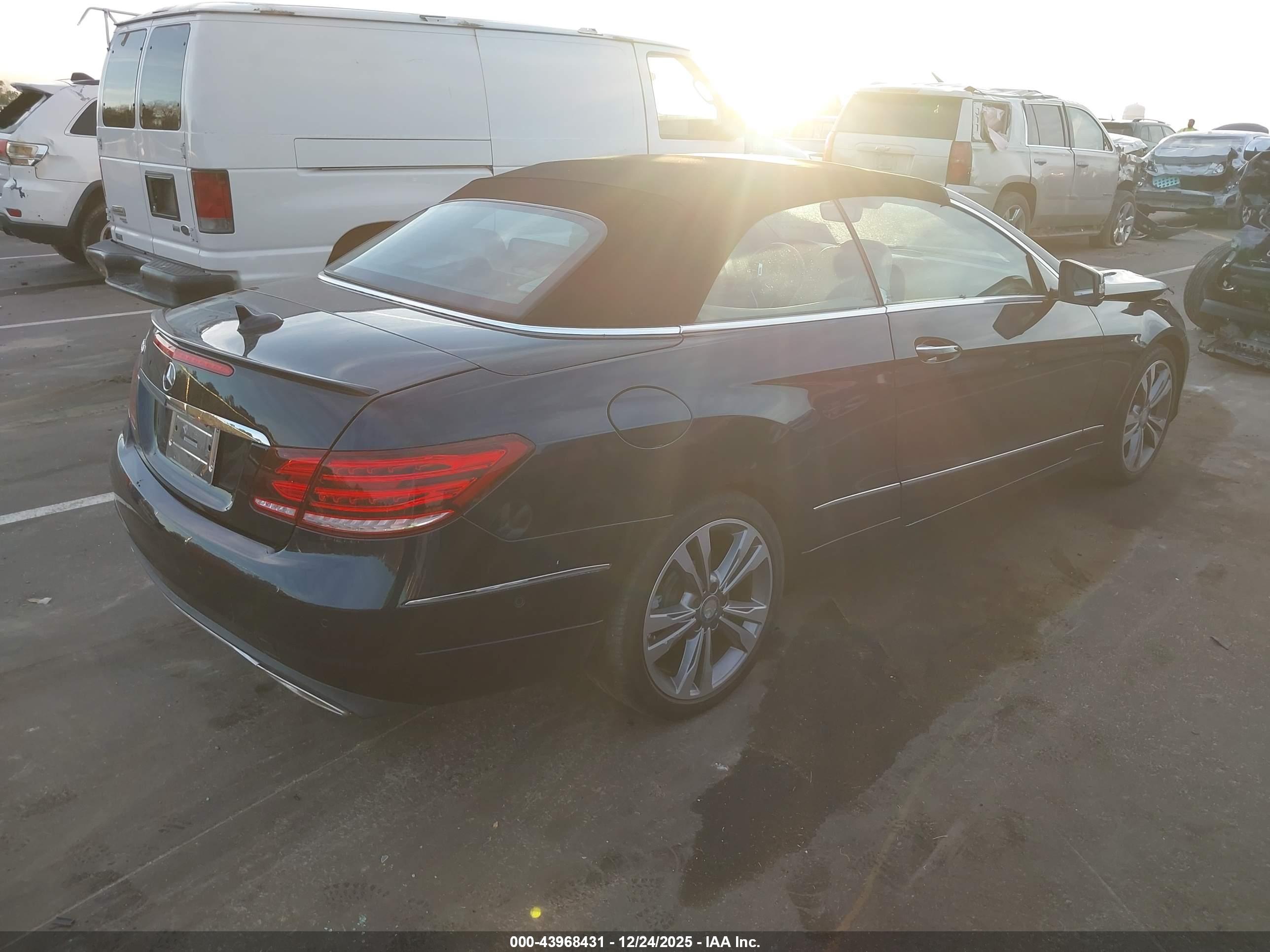 MERCEDES-BENZ E image 4
