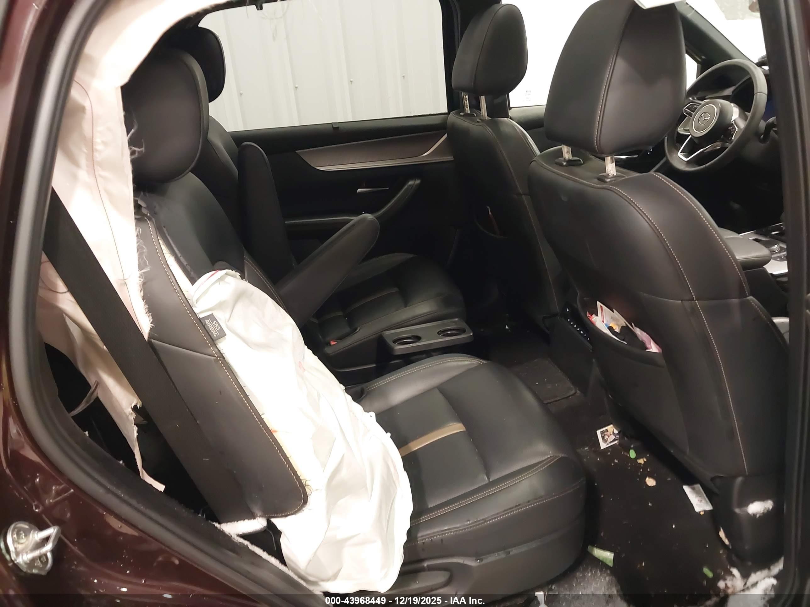 MAZDA CX-90 image 8