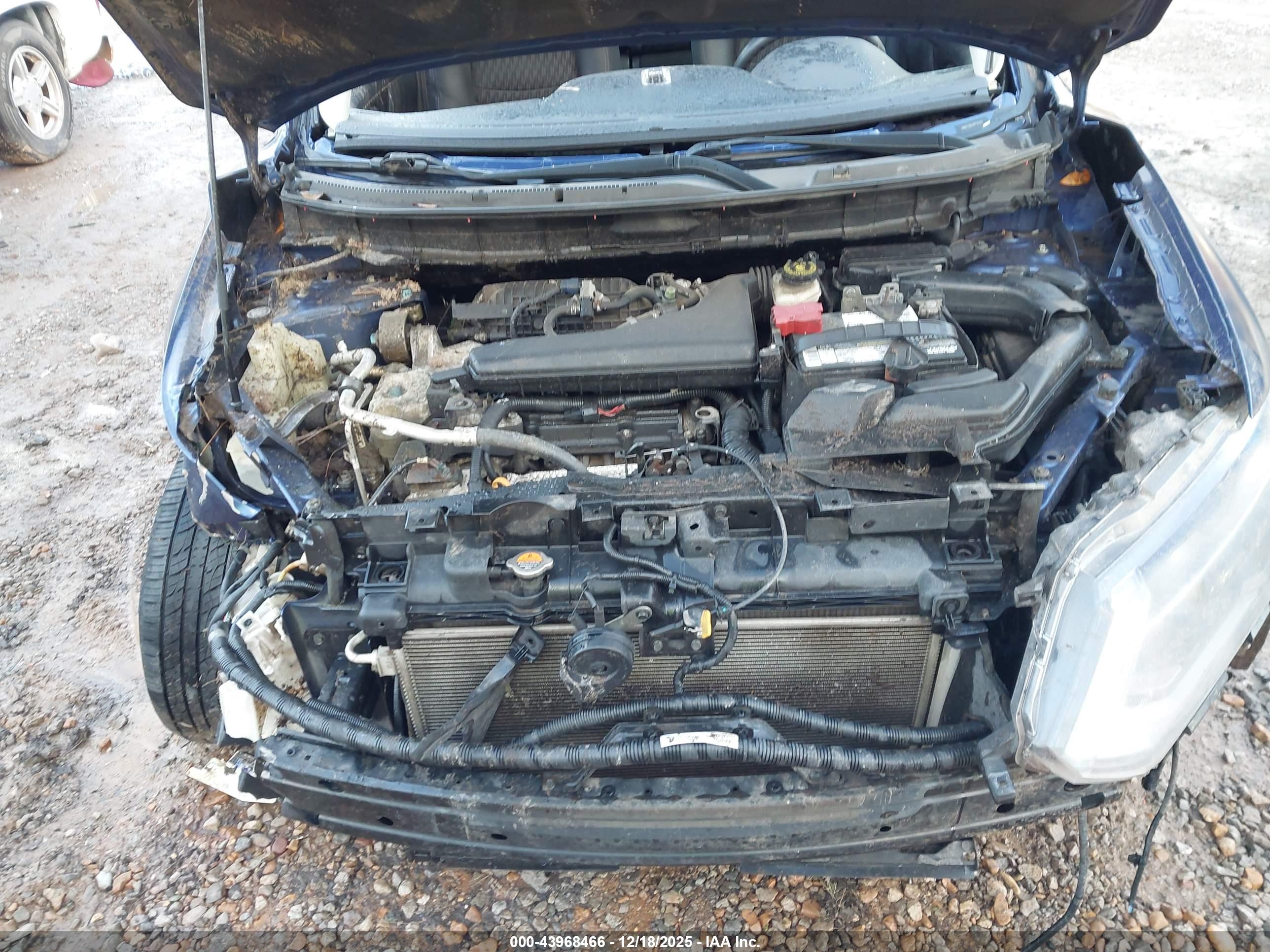 NISSAN ROGUE image 10