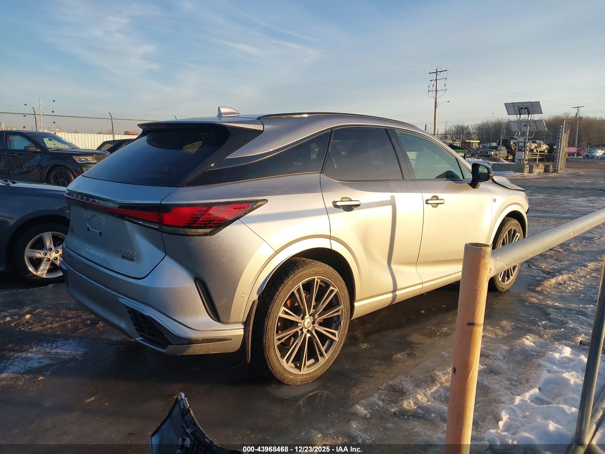 LEXUS RX image 4