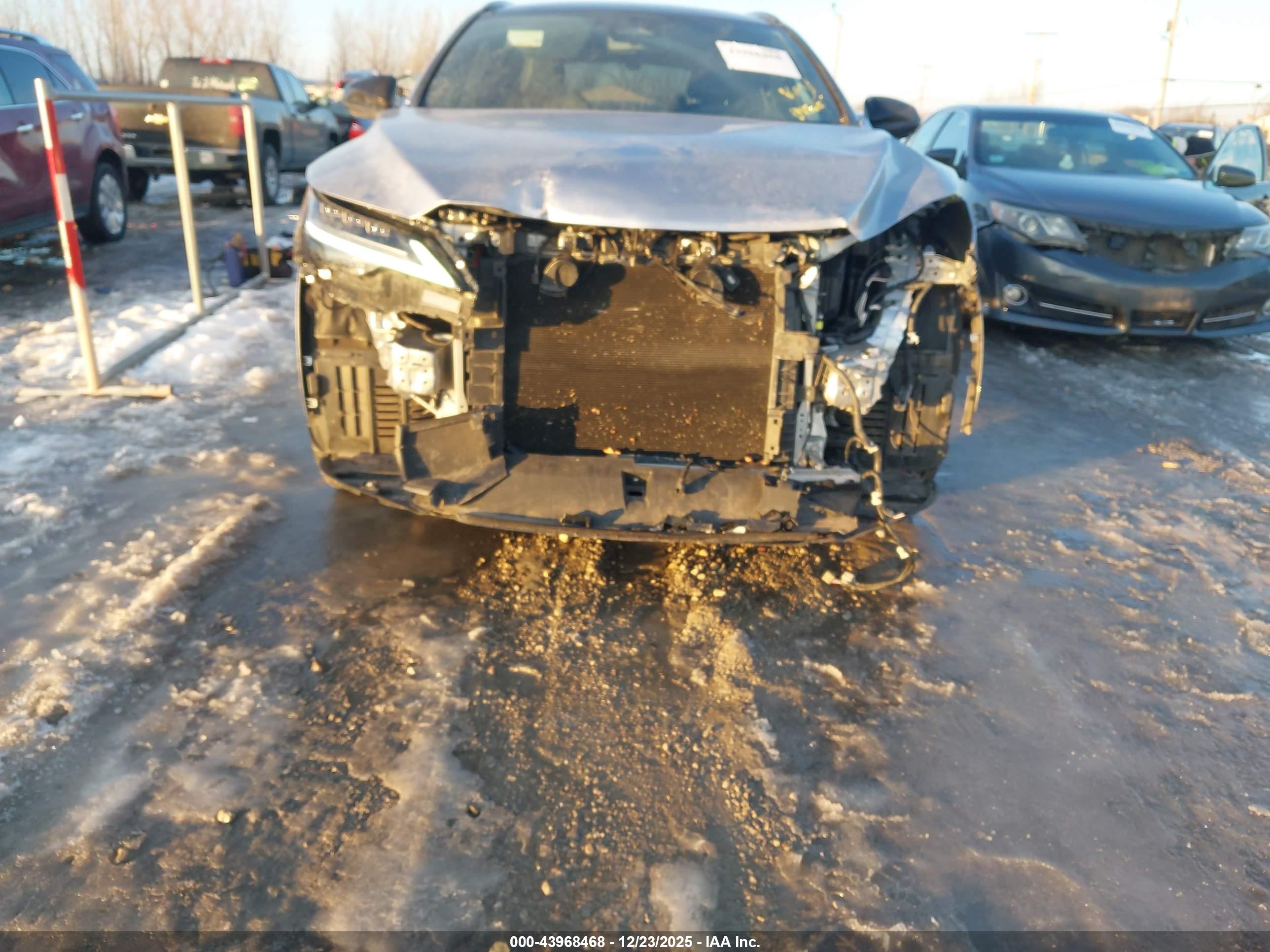 LEXUS RX image 6
