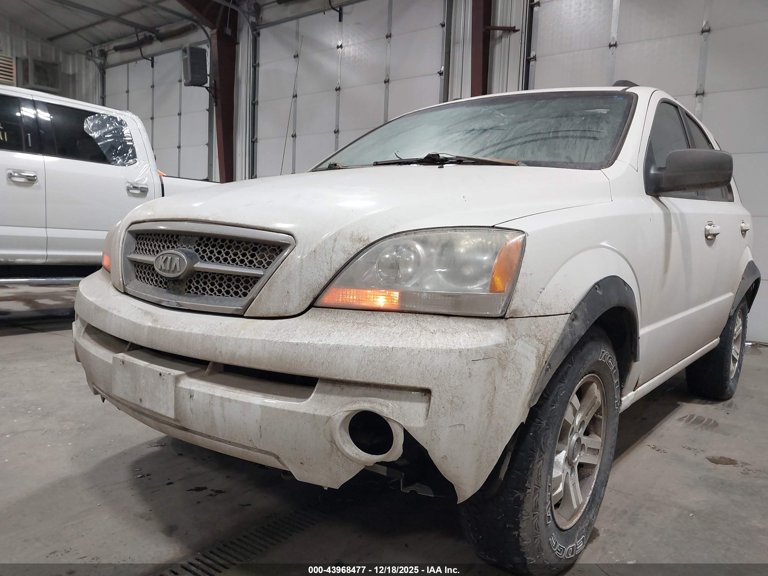 KIA SORENTO image 6