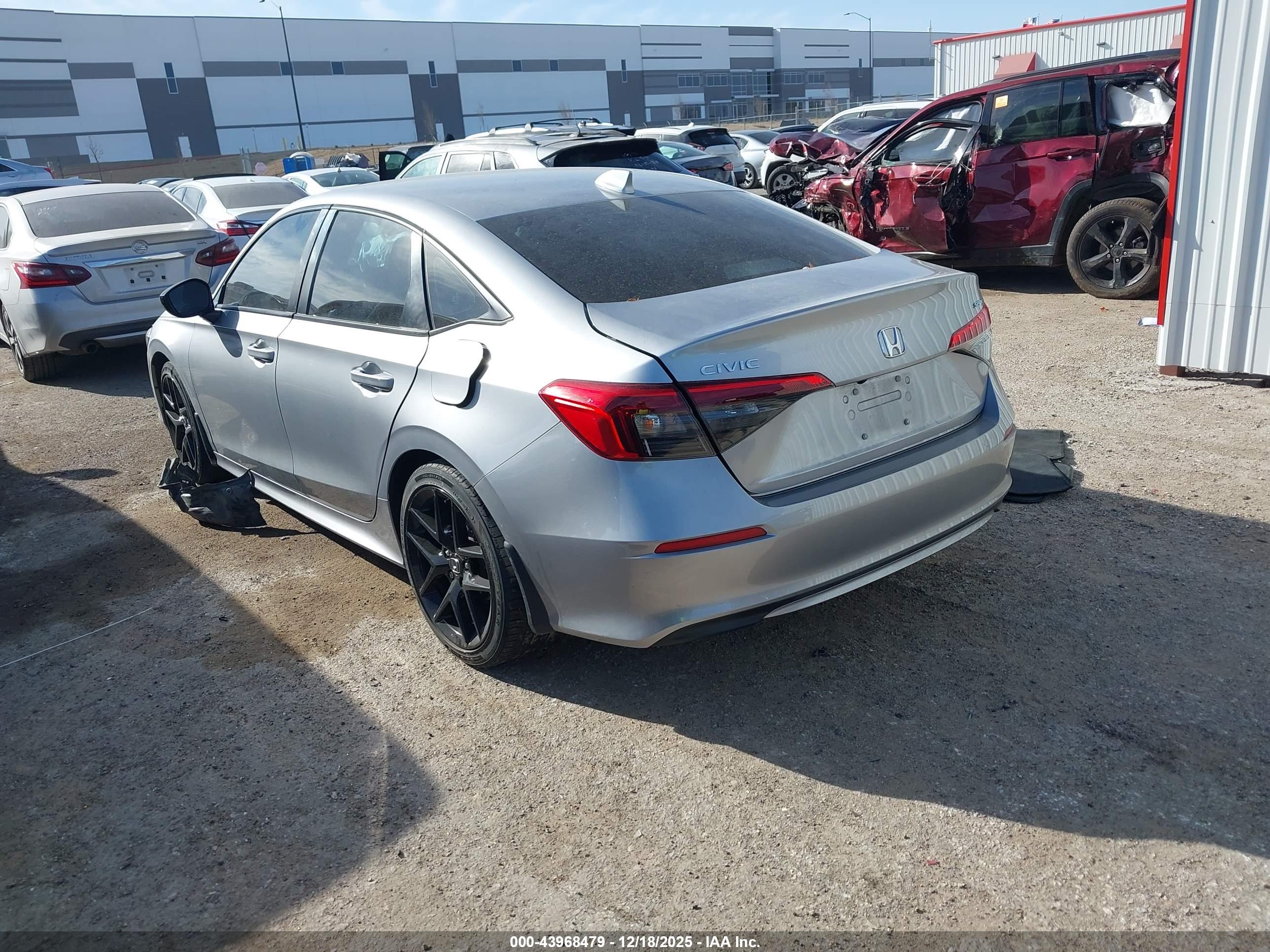 HONDA CIVIC image 3