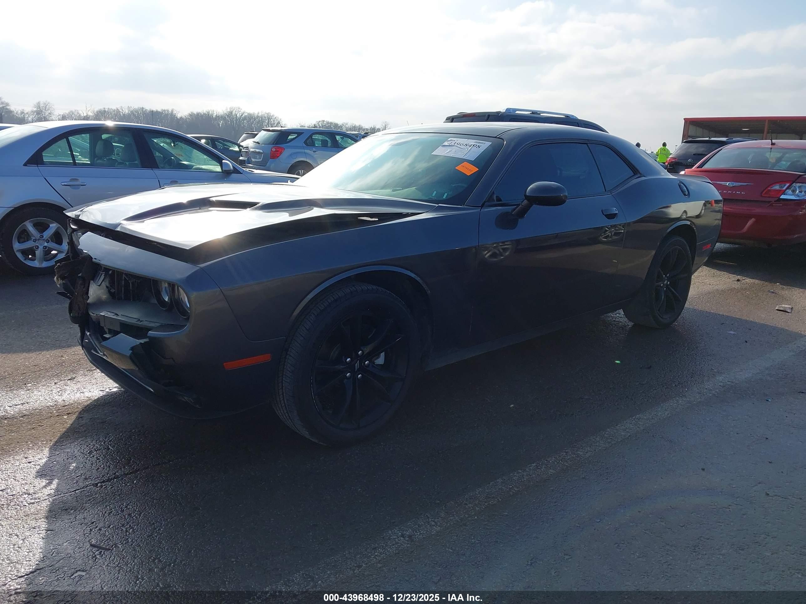 DODGE CHALLENGER image 2