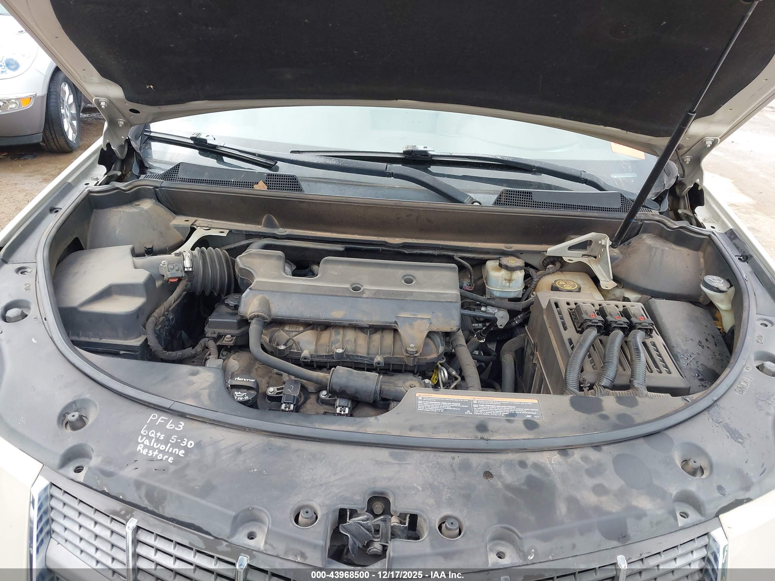 CADILLAC SRX image 10
