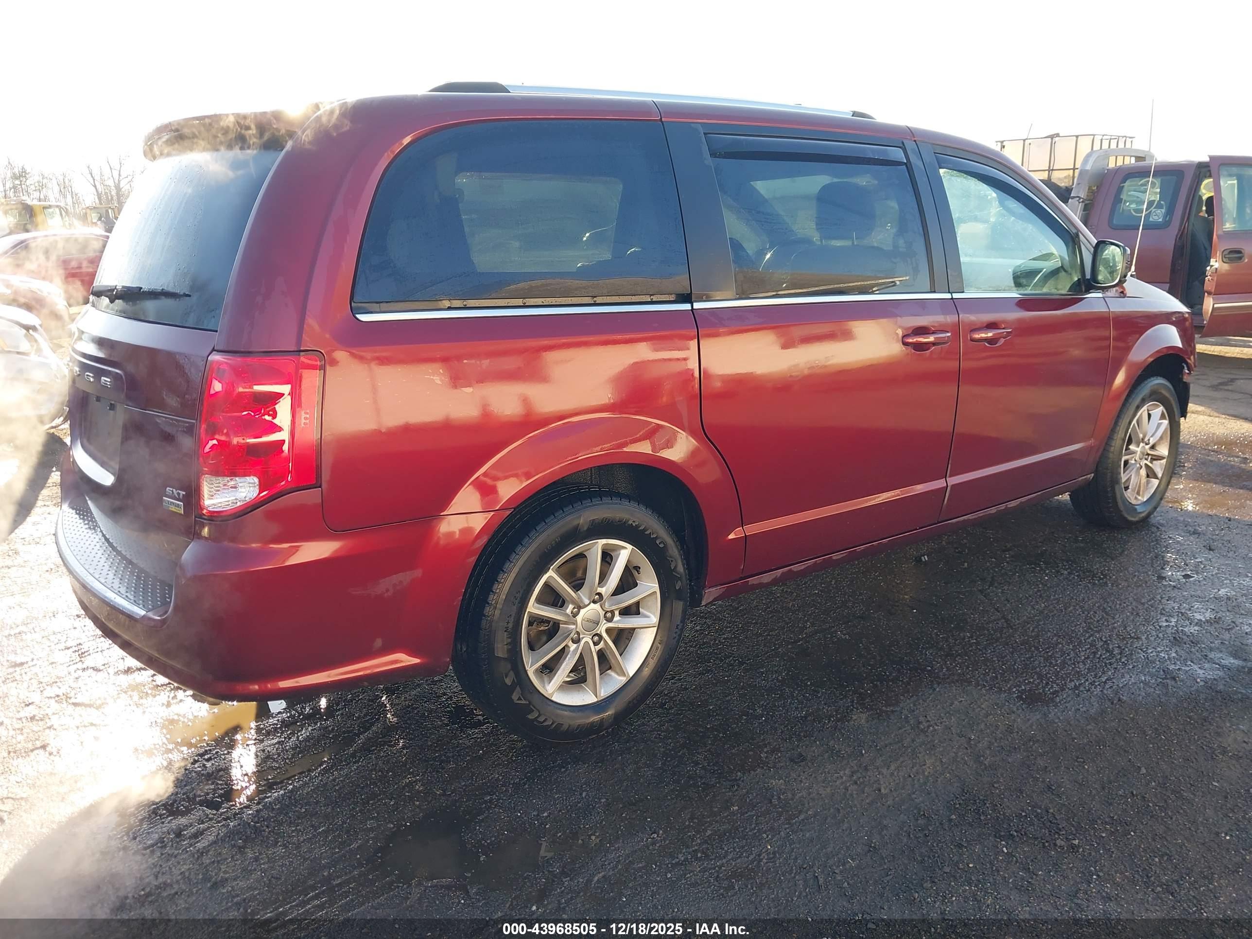 DODGE GRAND image 4