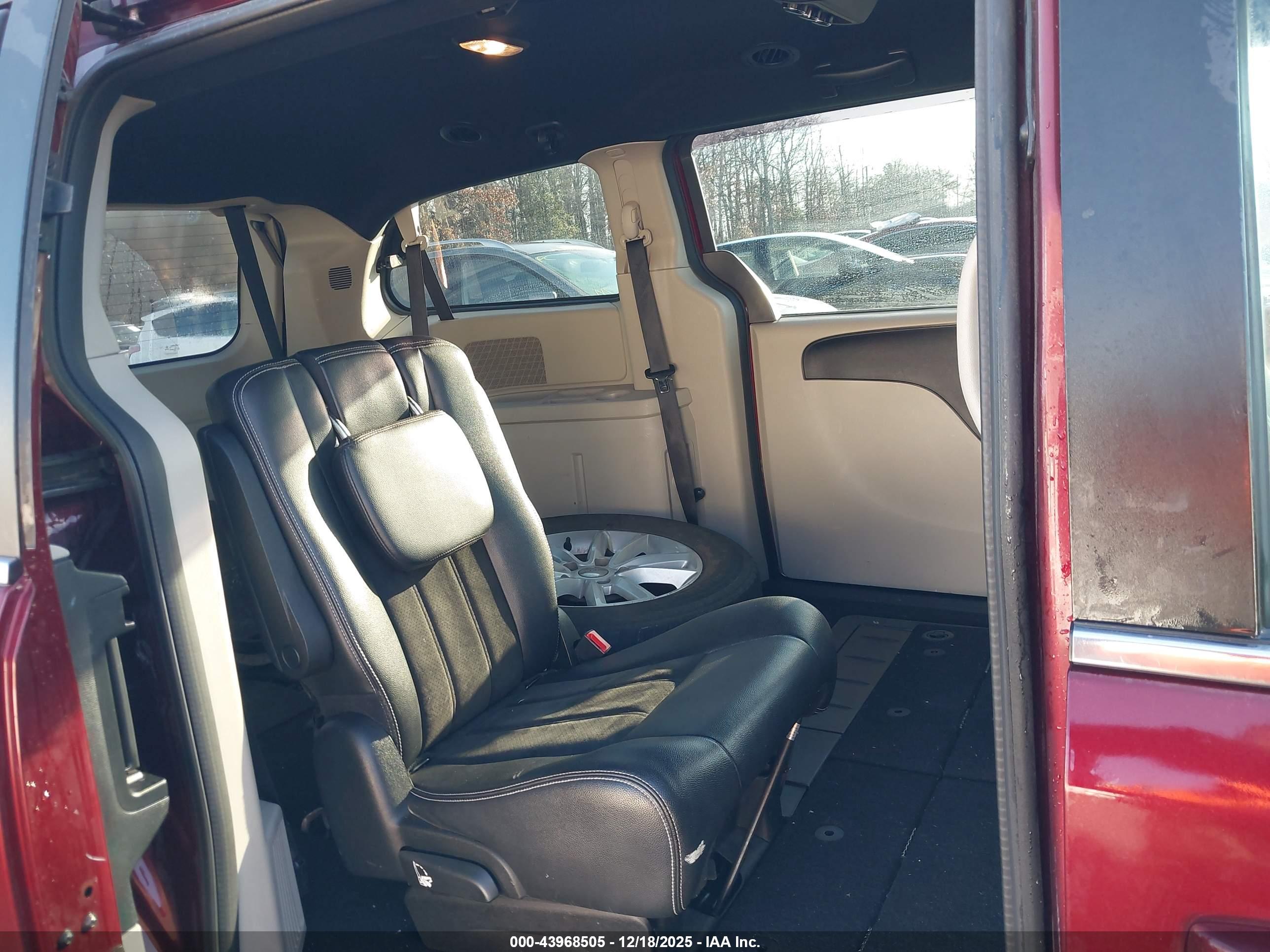 DODGE GRAND image 8