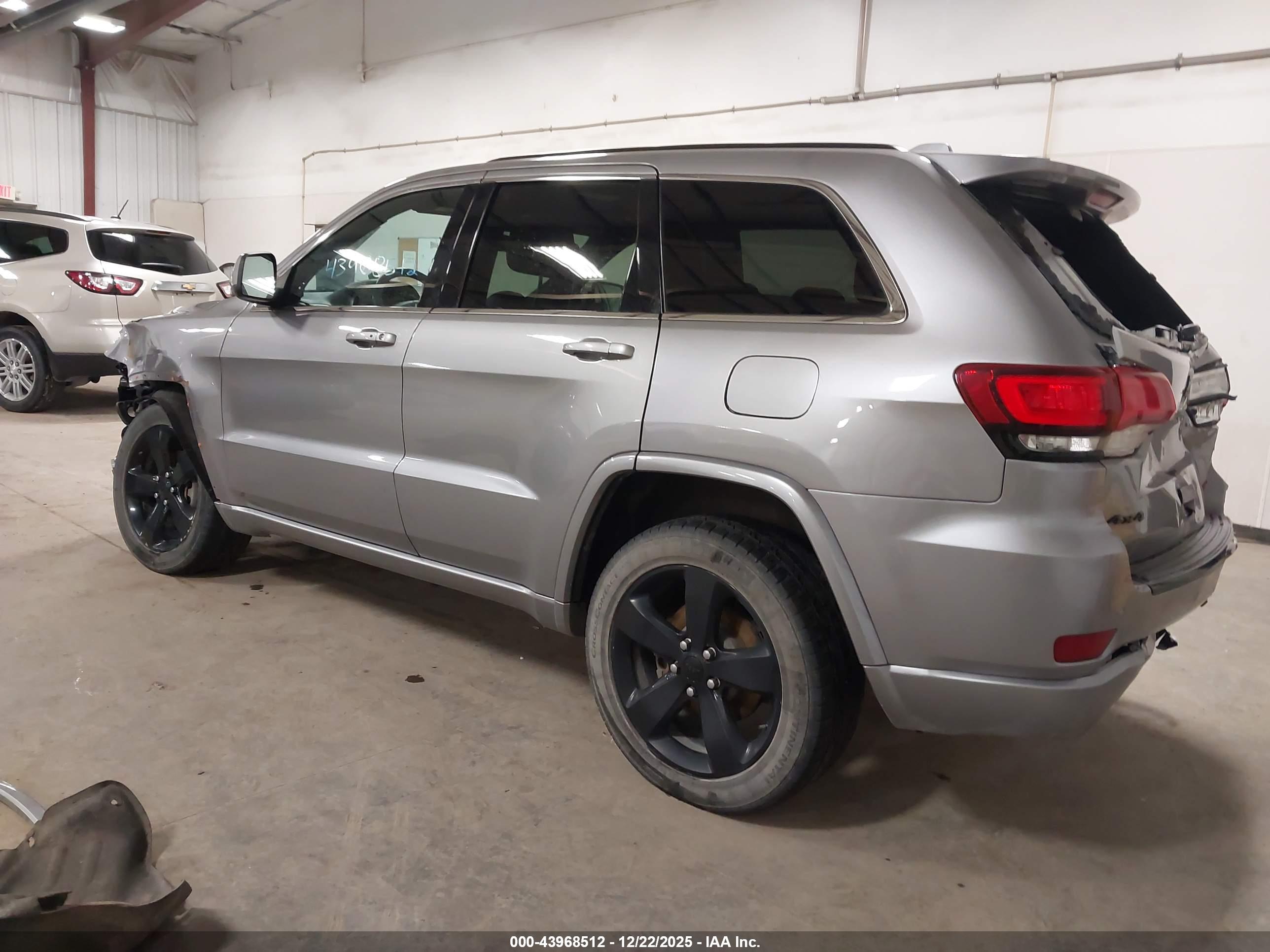 JEEP GRAND image 3