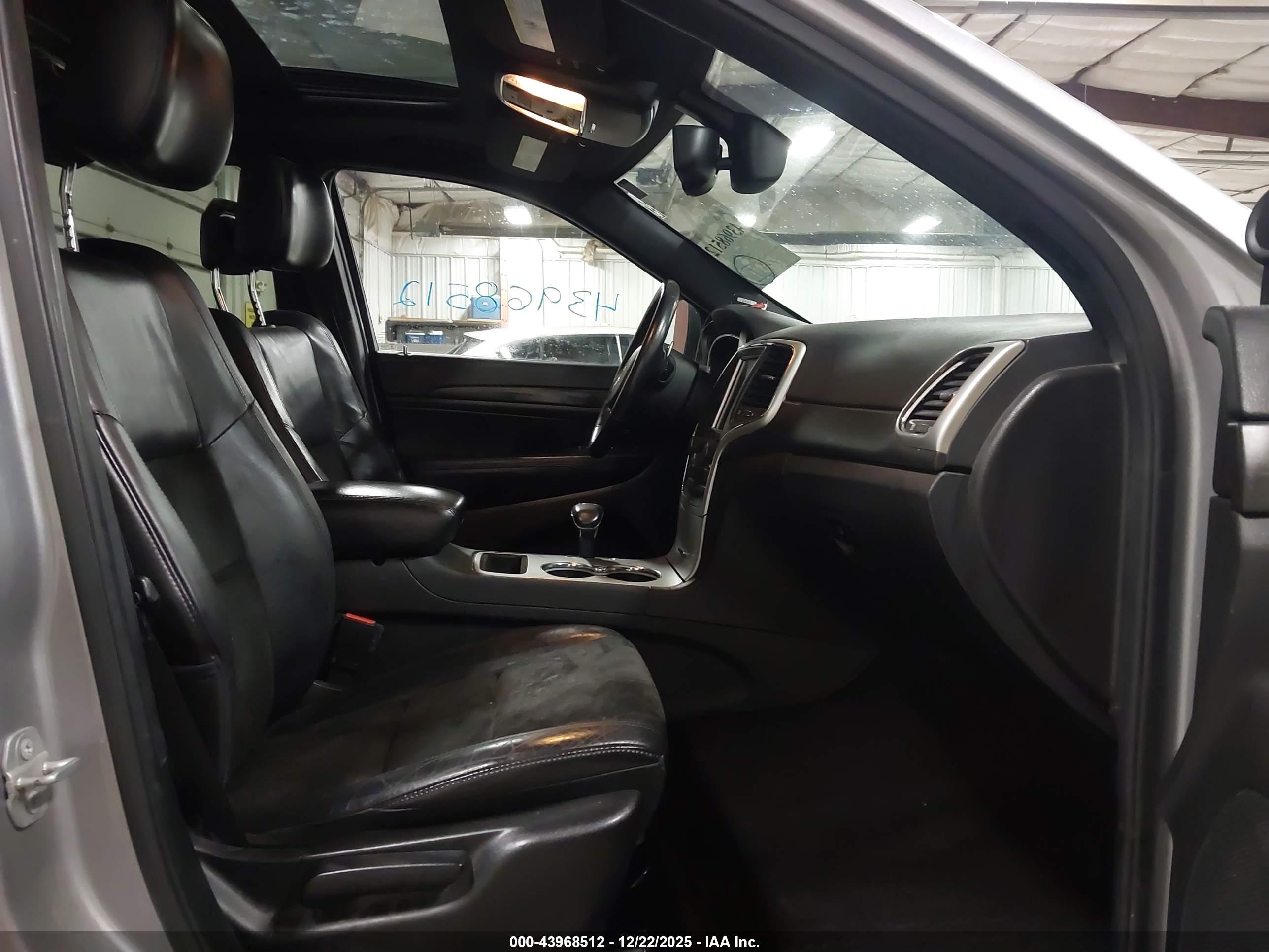 JEEP GRAND image 5