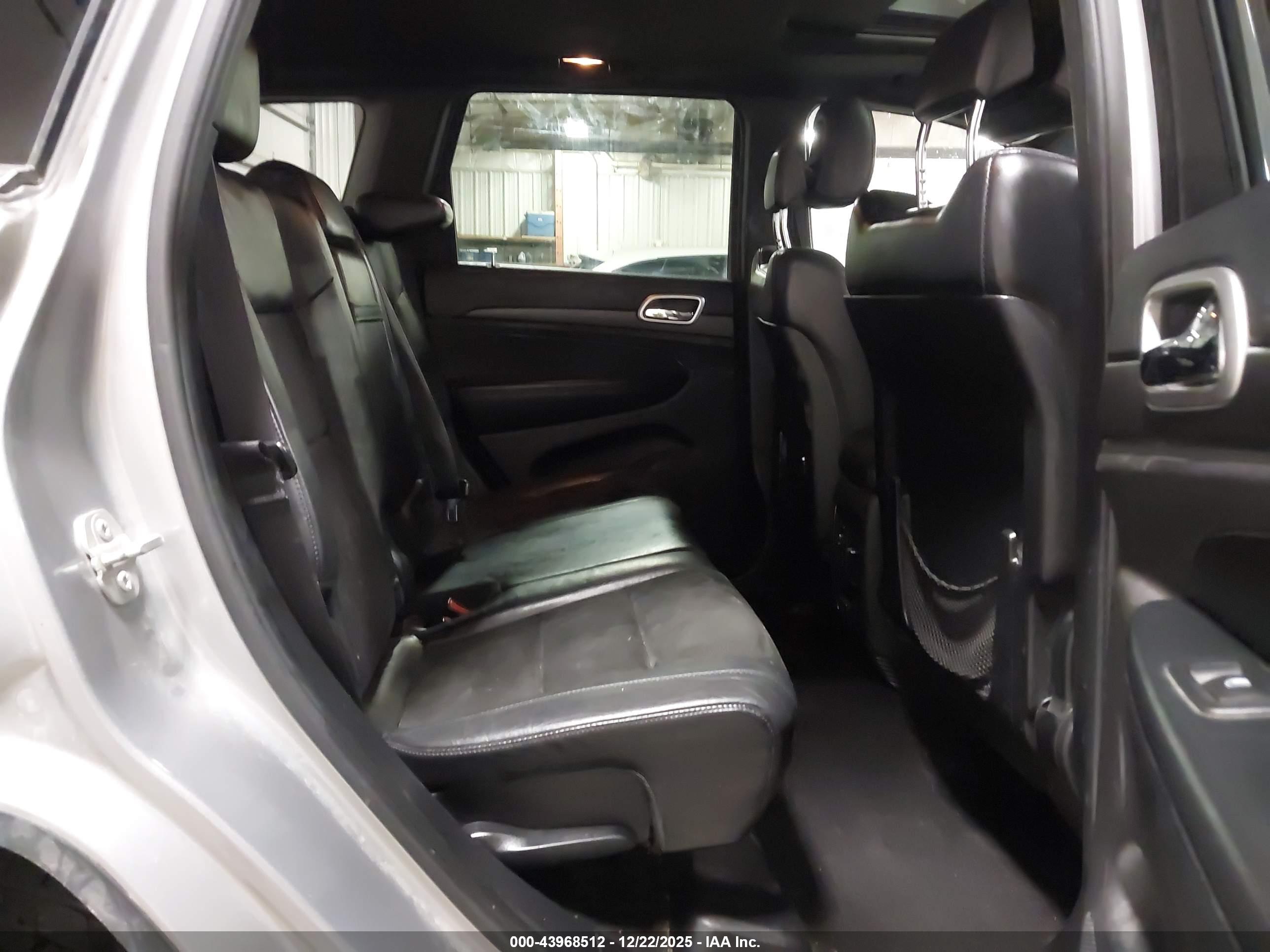 JEEP GRAND image 8