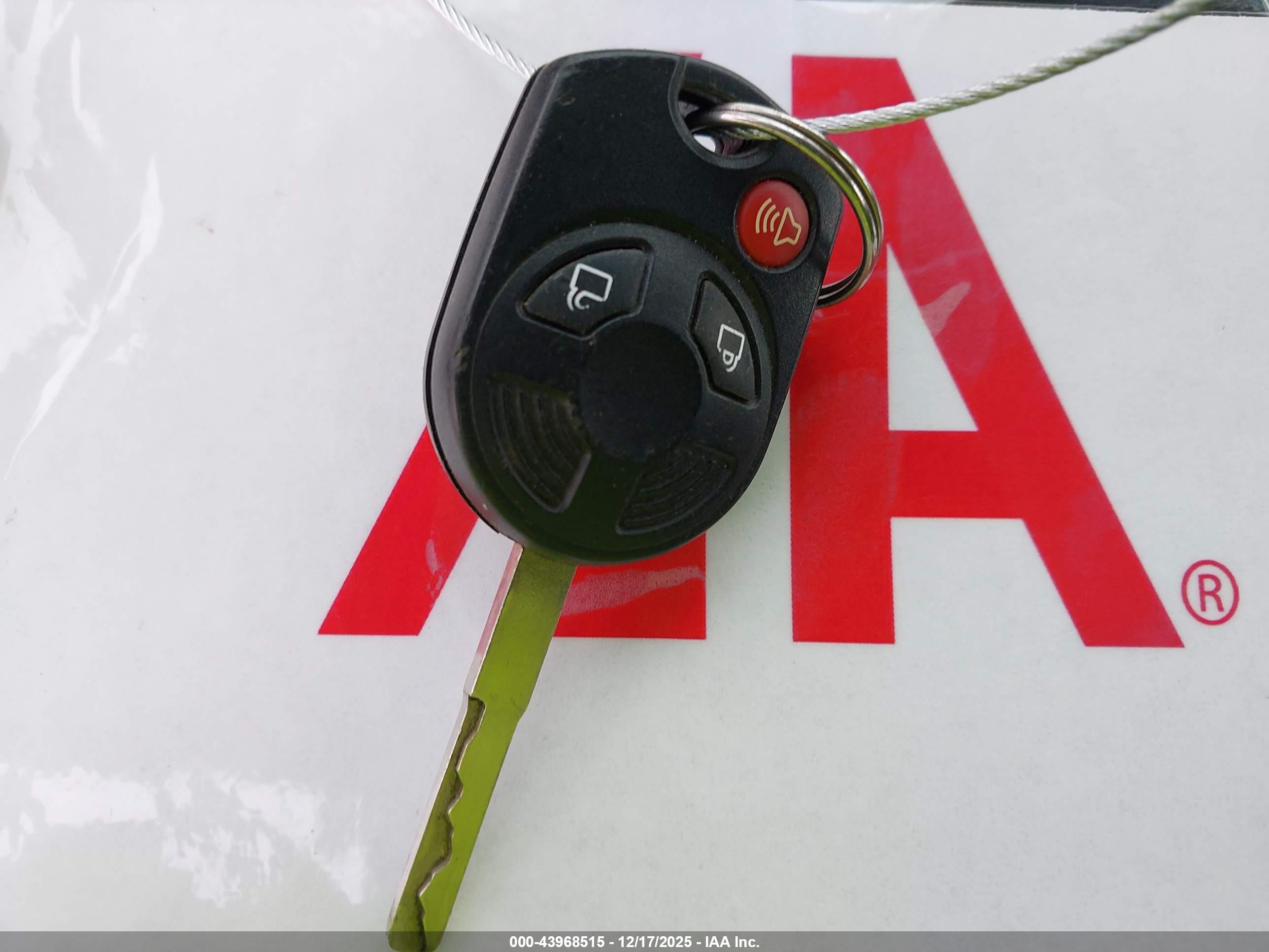 FORD ESCAPE image 11