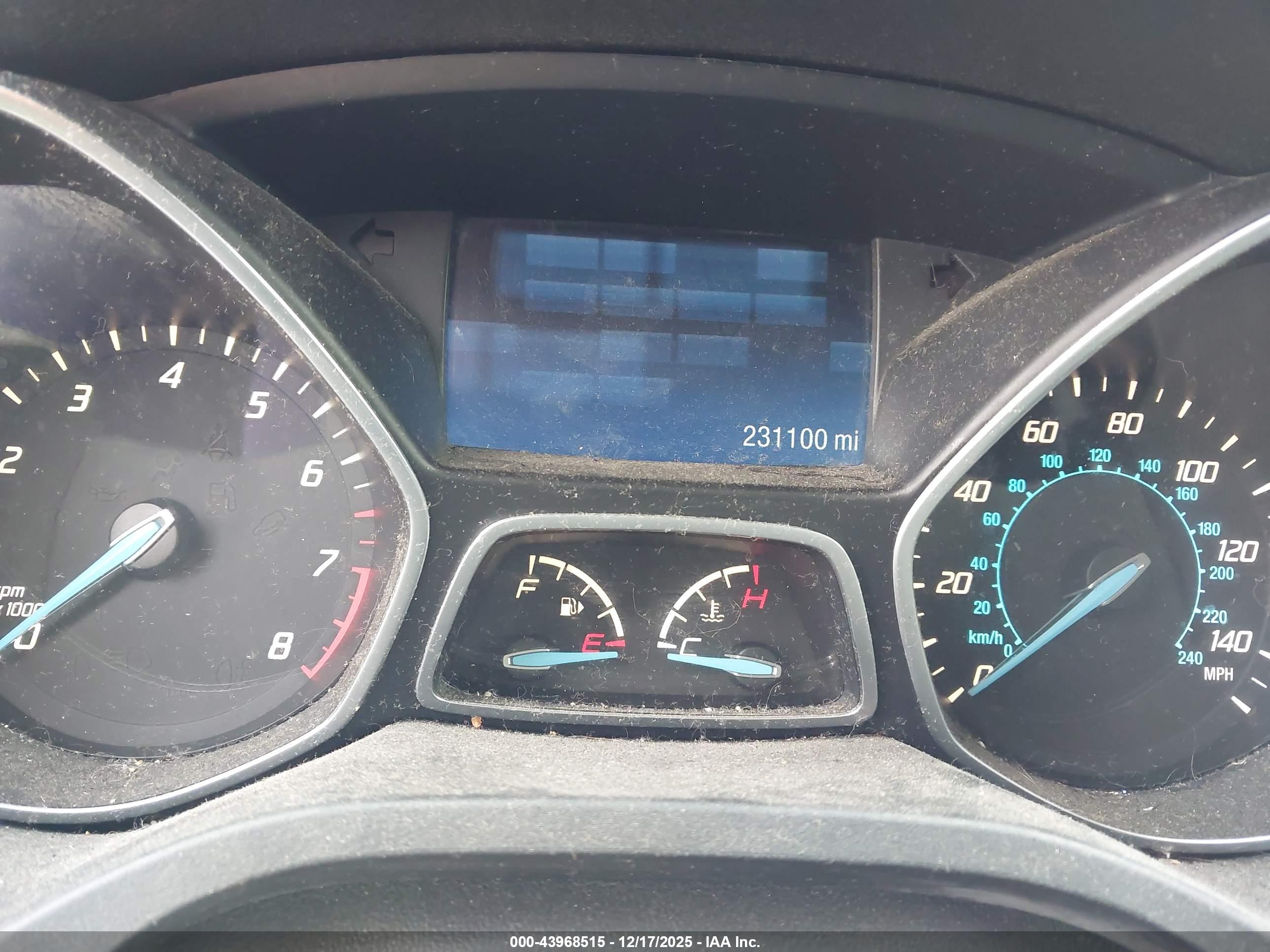 FORD ESCAPE image 7