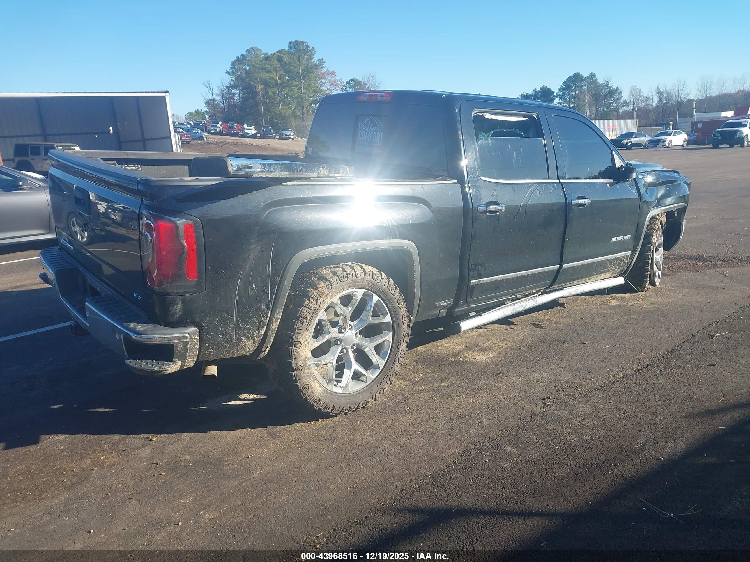 GMC SIERRA image 4