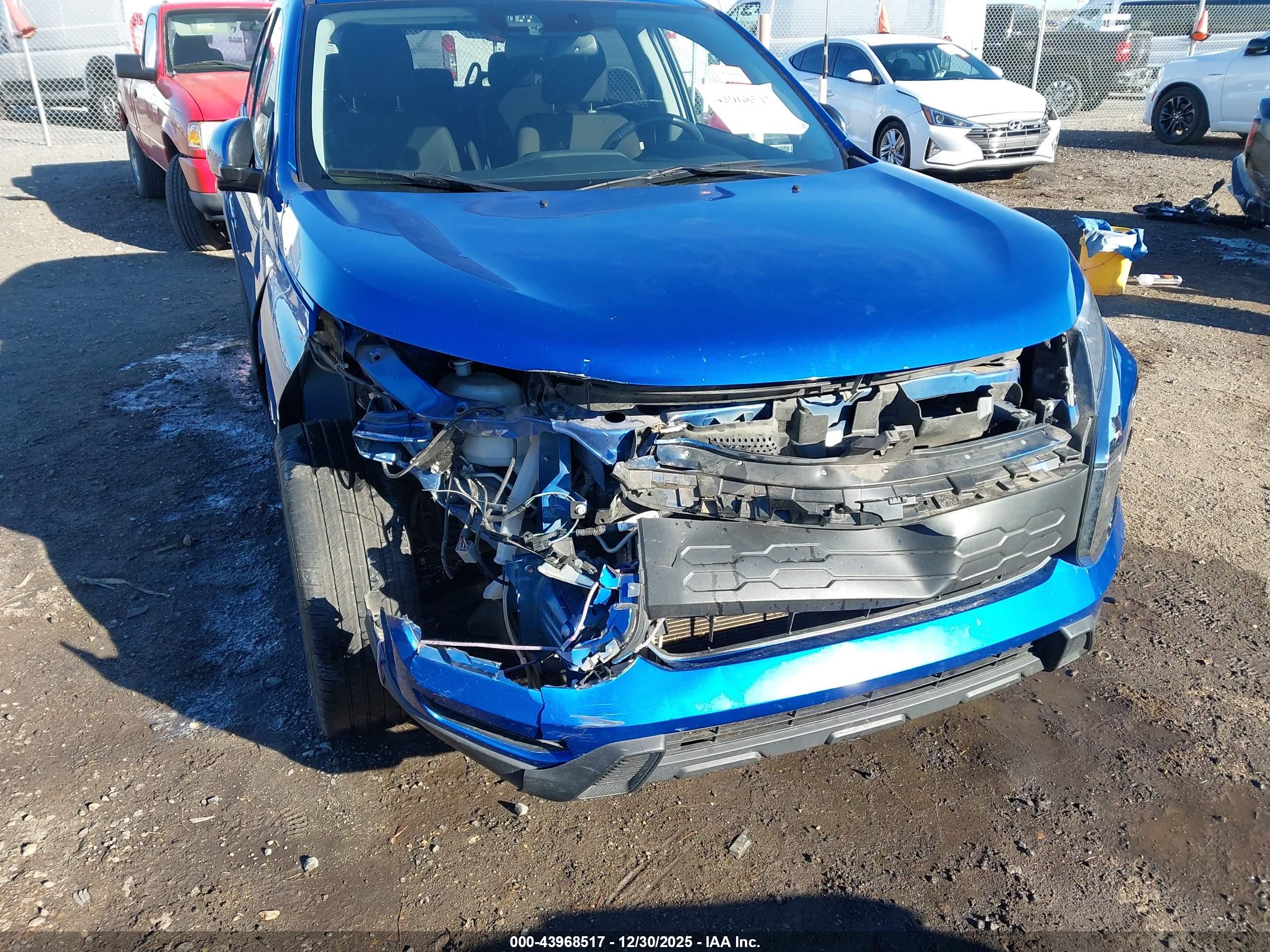 MITSUBISHI OUTLANDER image 6