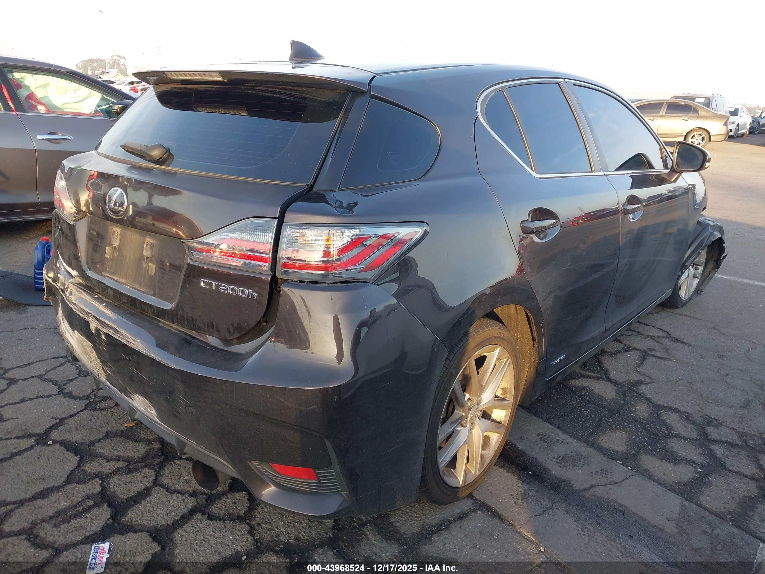 LEXUS CT image 4