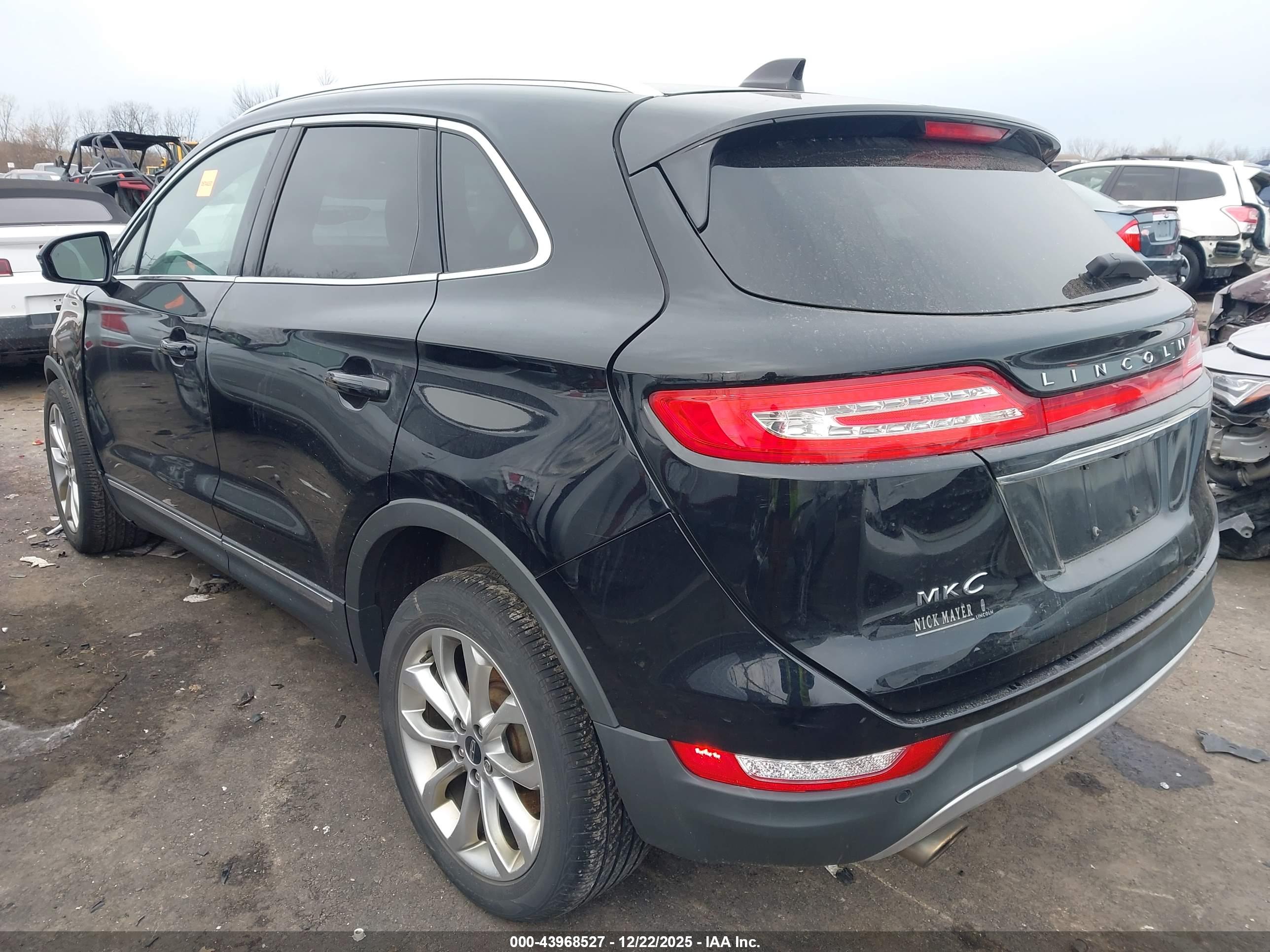 LINCOLN MKC image 3